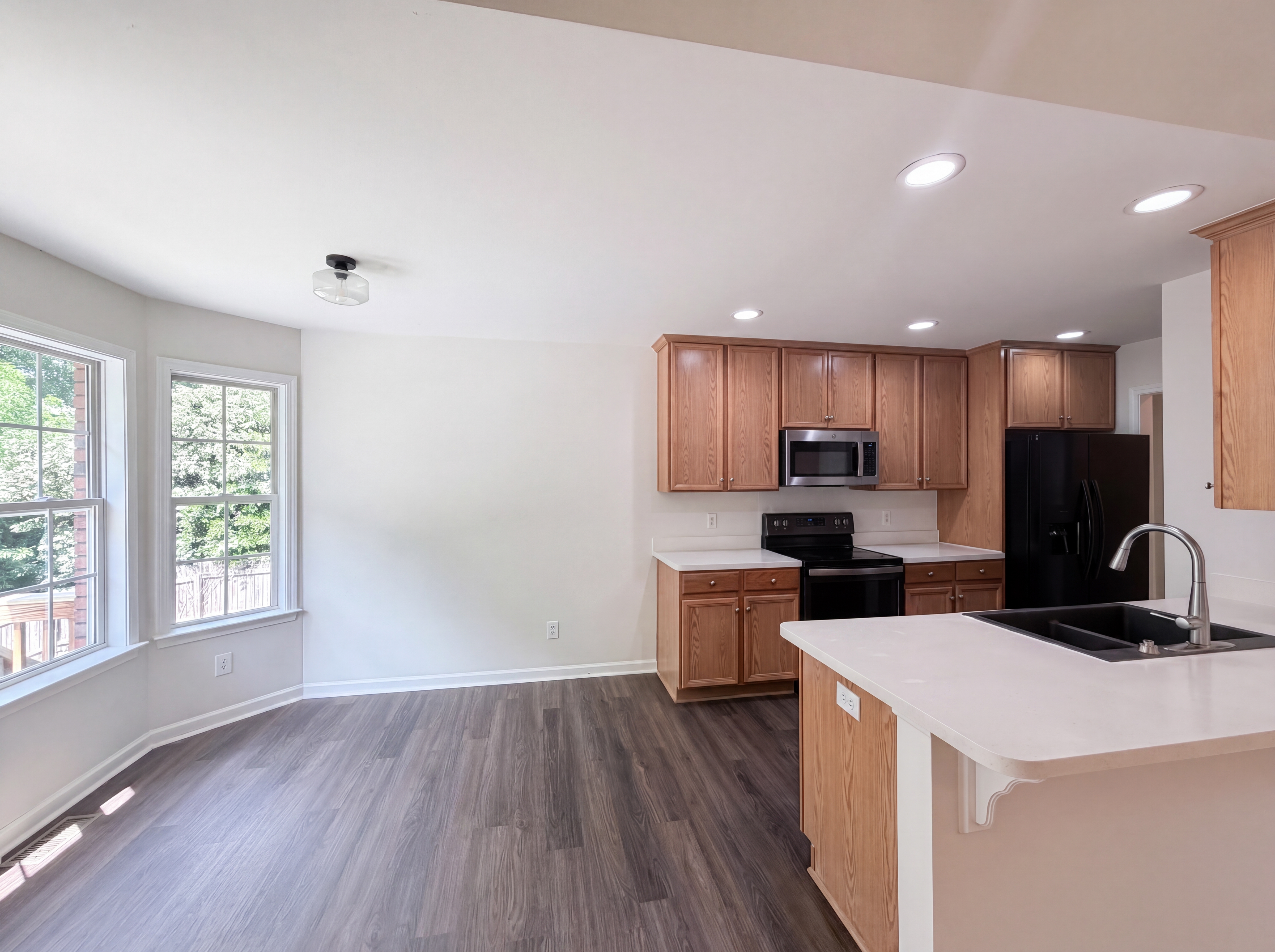Photo 9 of 16 of 301 River Birch Cir, Mooresville, NC