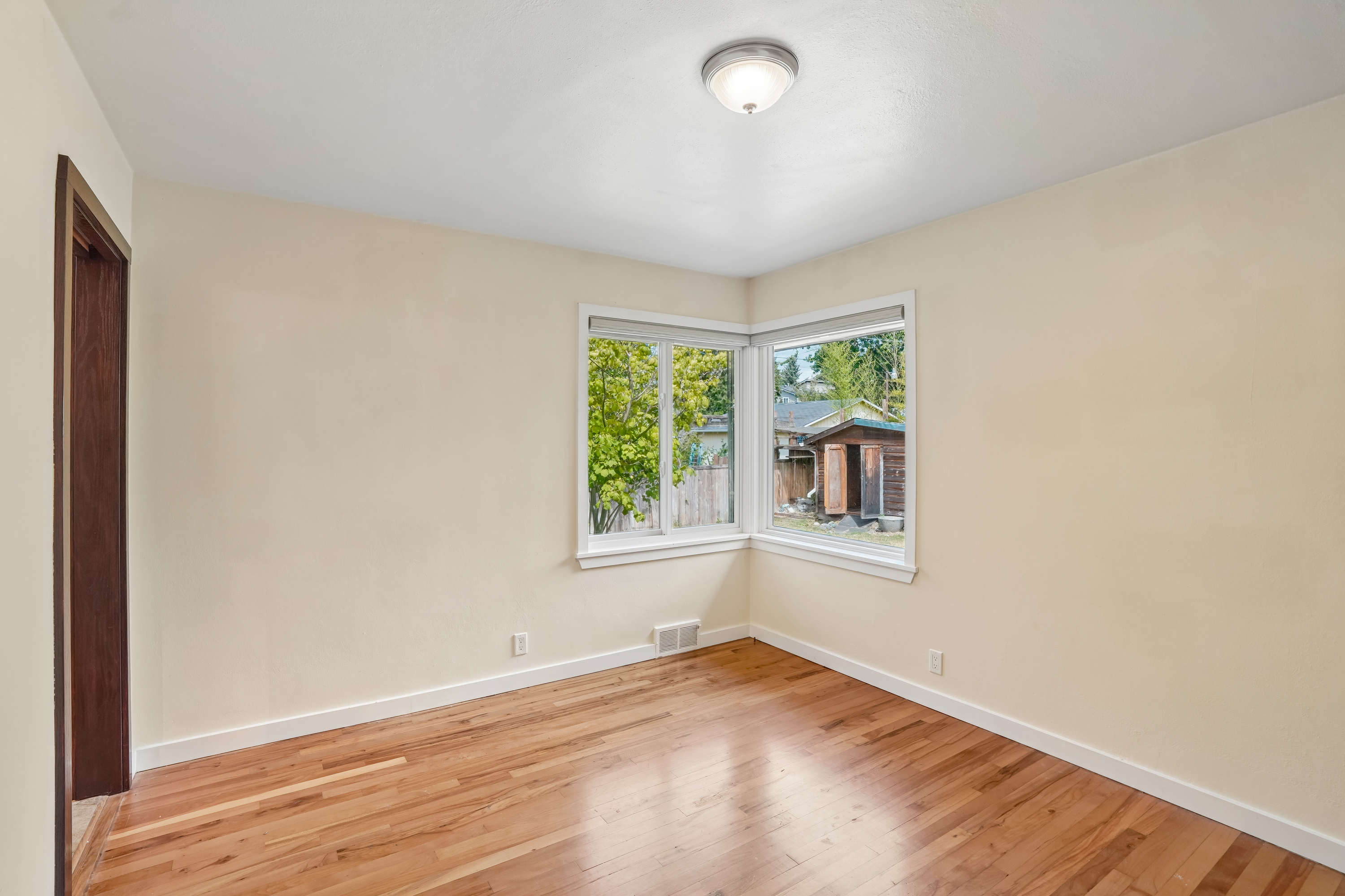 Photo 4 of 44 of 3004 SW Barton St, Seattle, WA