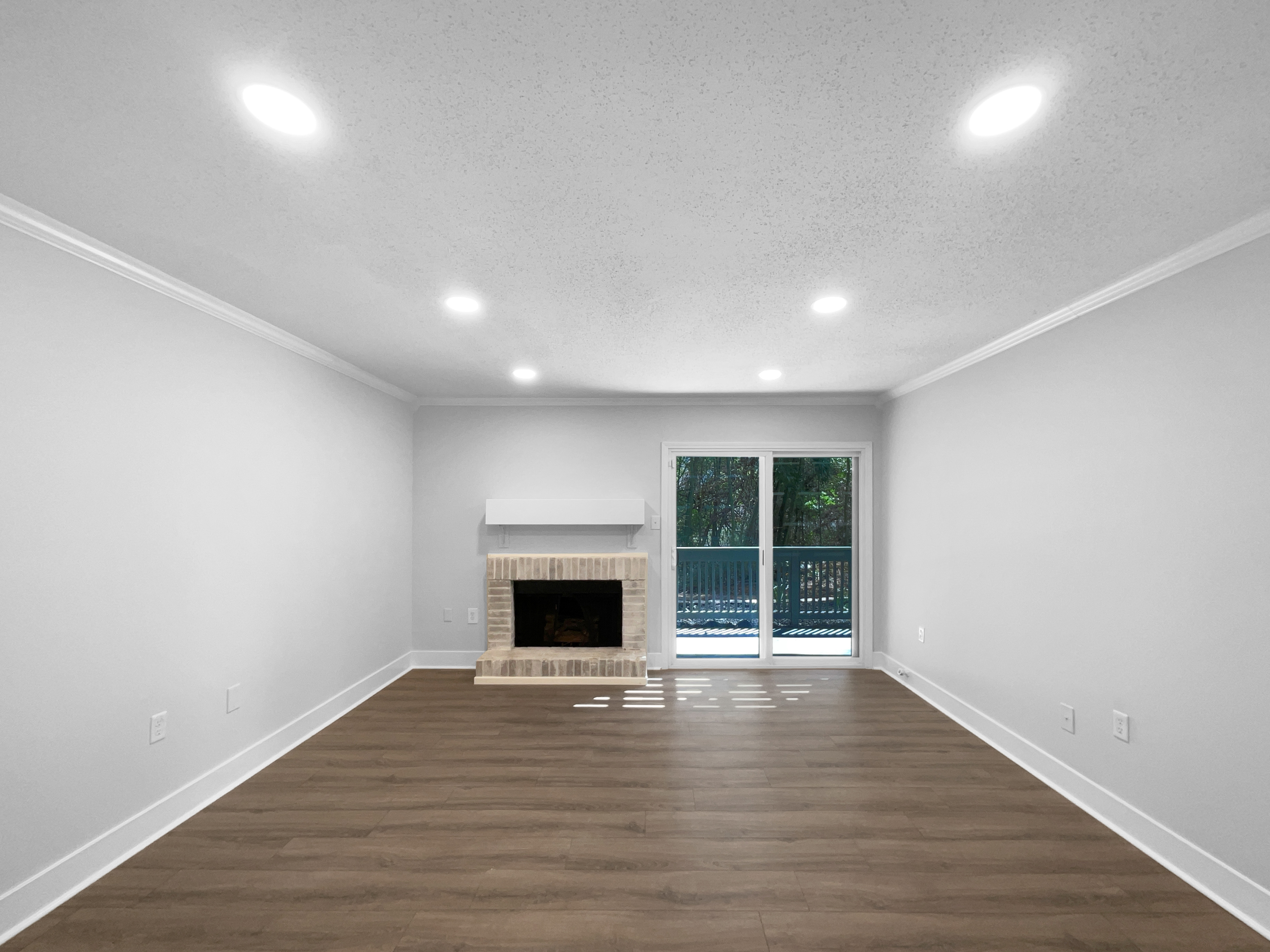 Photo 3 of 20 of 4936 Sardis Rd, Charlotte, NC
