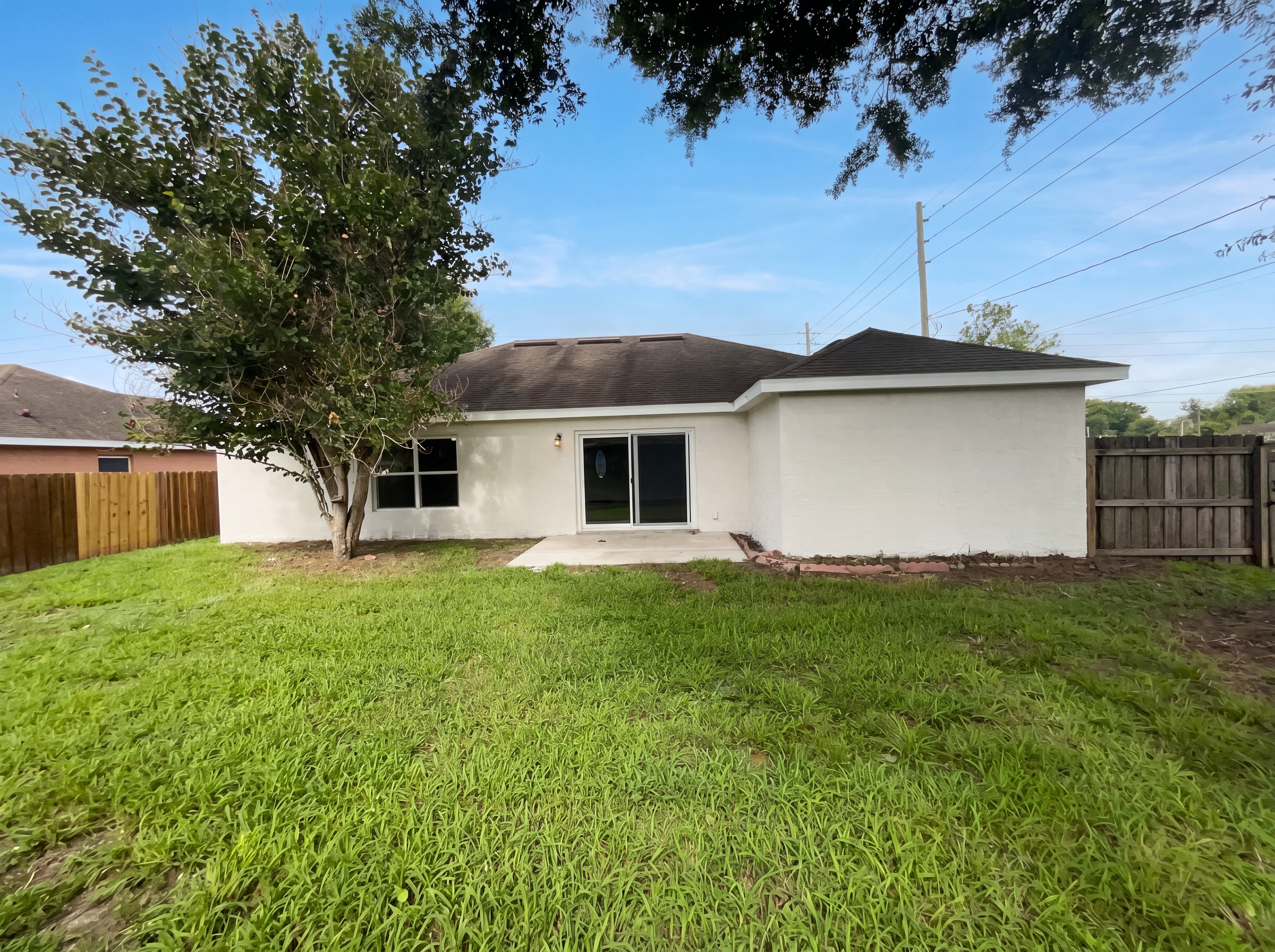Photo 5 of 25 of 1801 Missouri Ave, Saint Cloud, FL