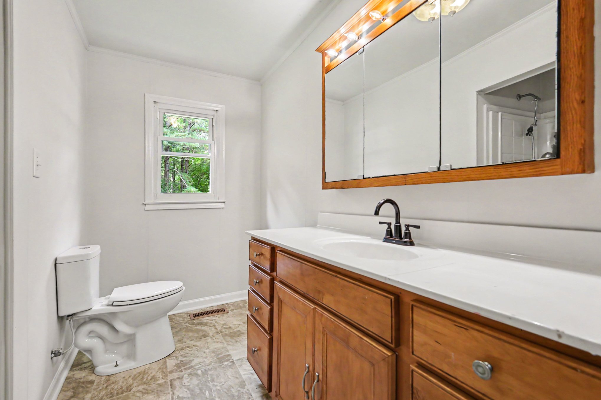 Photo 13 of 21 of 6338 Fairlane St, Hickory, NC