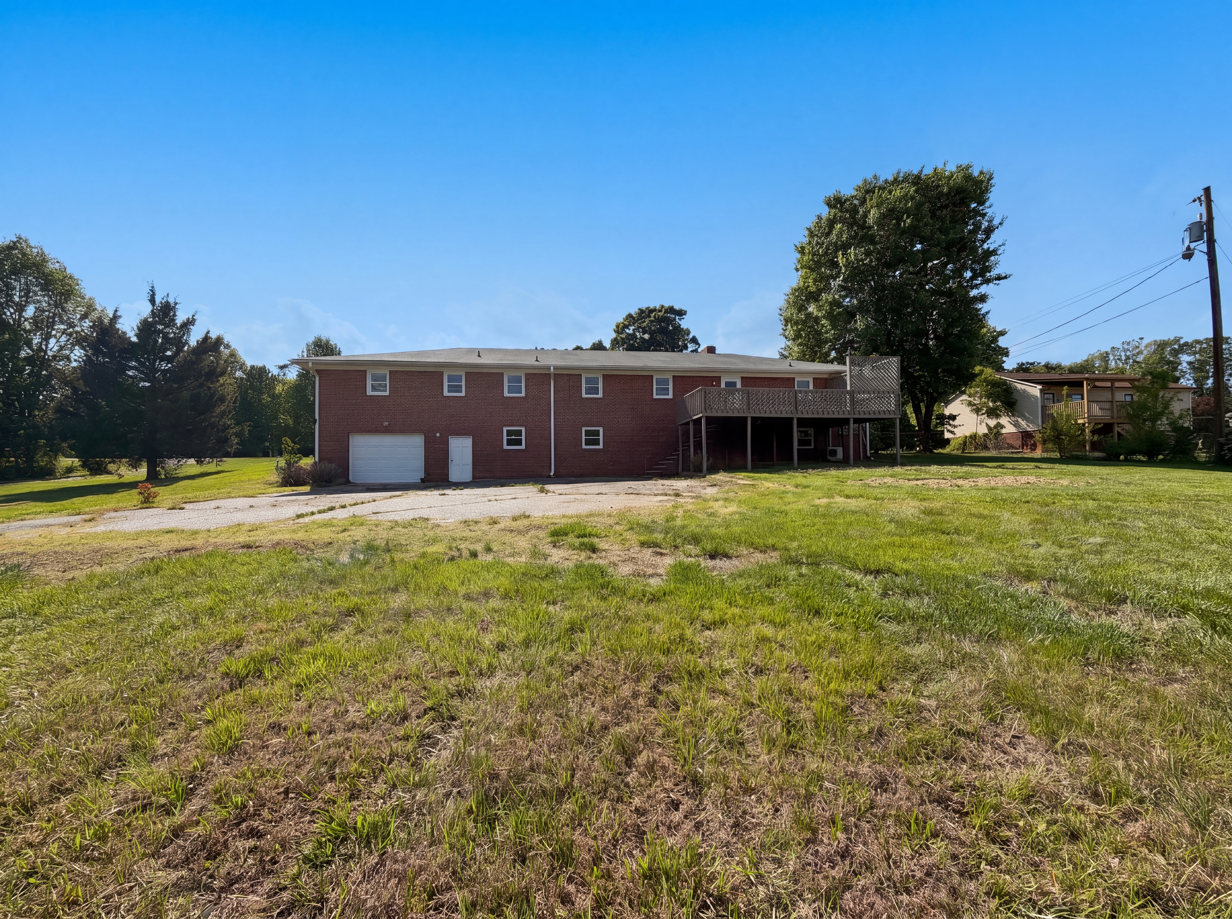 Photo 5 of 23 of 5305 Belews Creek Rd, Walkertown, NC