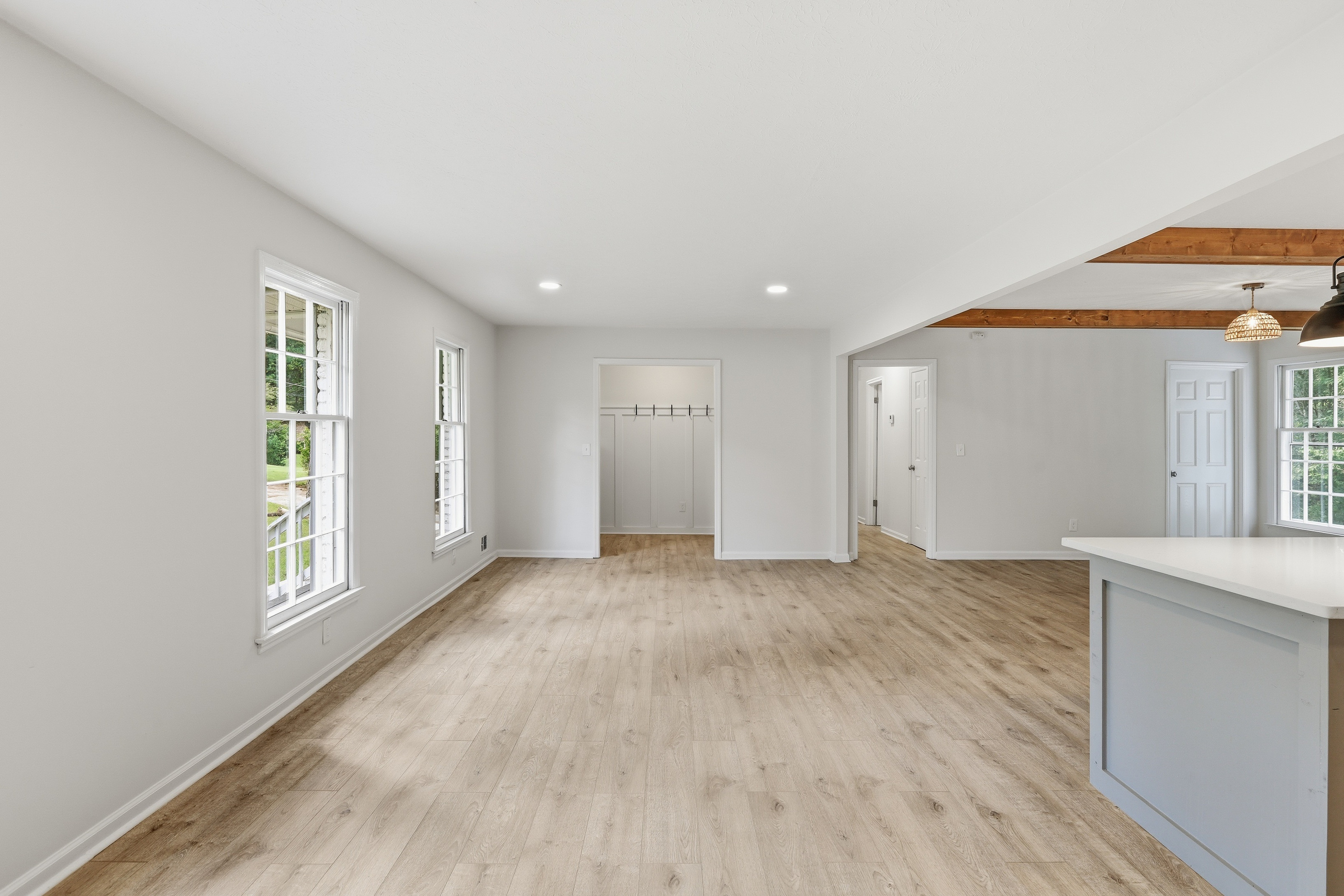 Photo 3 of 27 of 3300 S Whisper Dr, Douglasville, GA