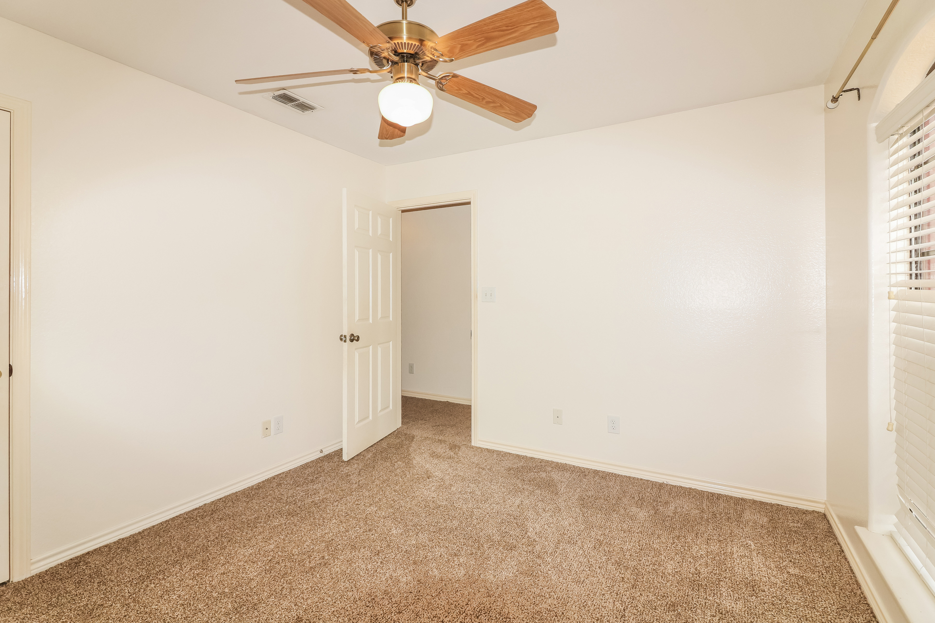 Photo 48 of 53 of 14925 Beal Dr, Corpus Christi, TX