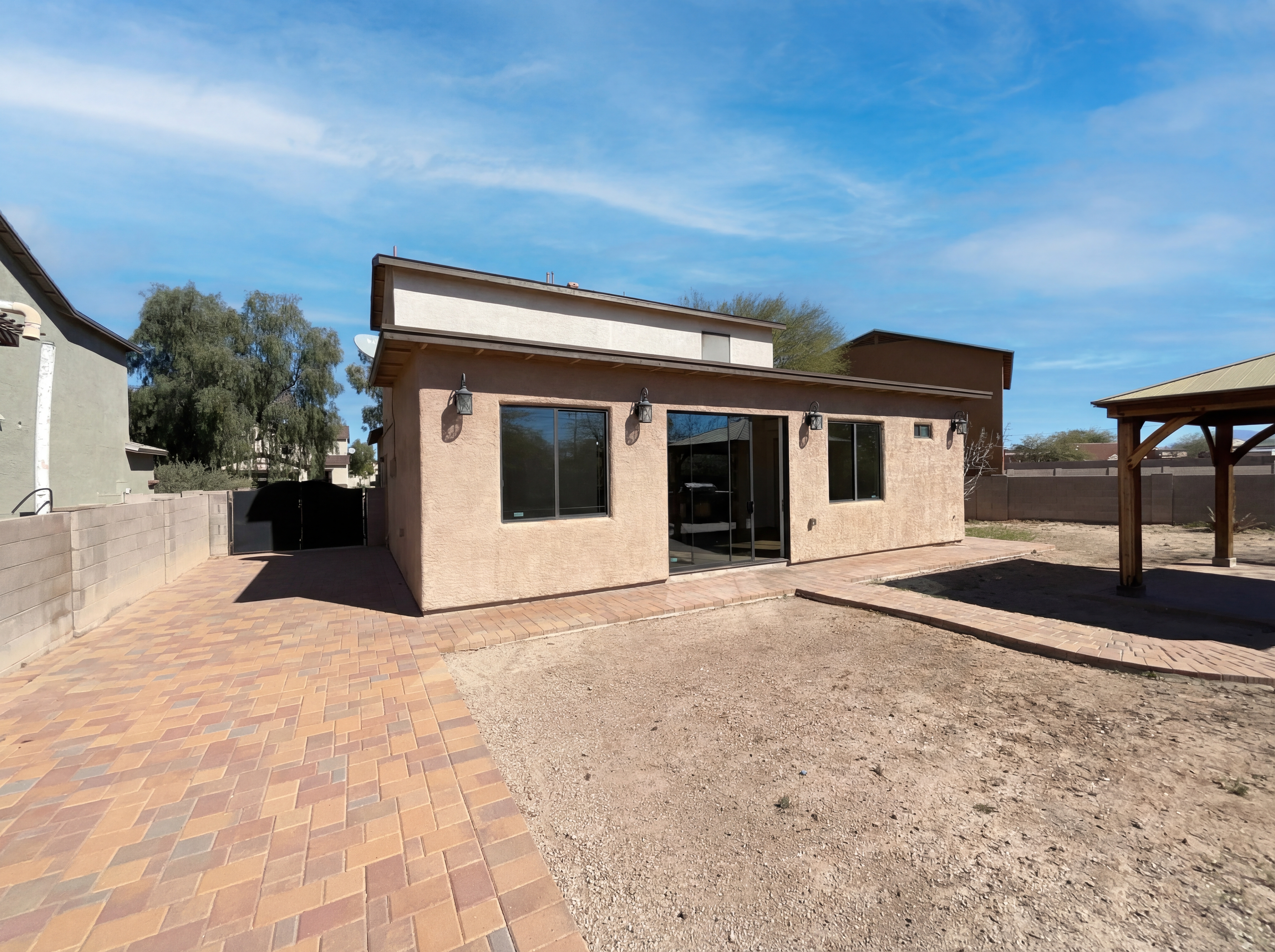 Photo 5 of 23 of 351 W Hammerhead Way, Tucson, AZ