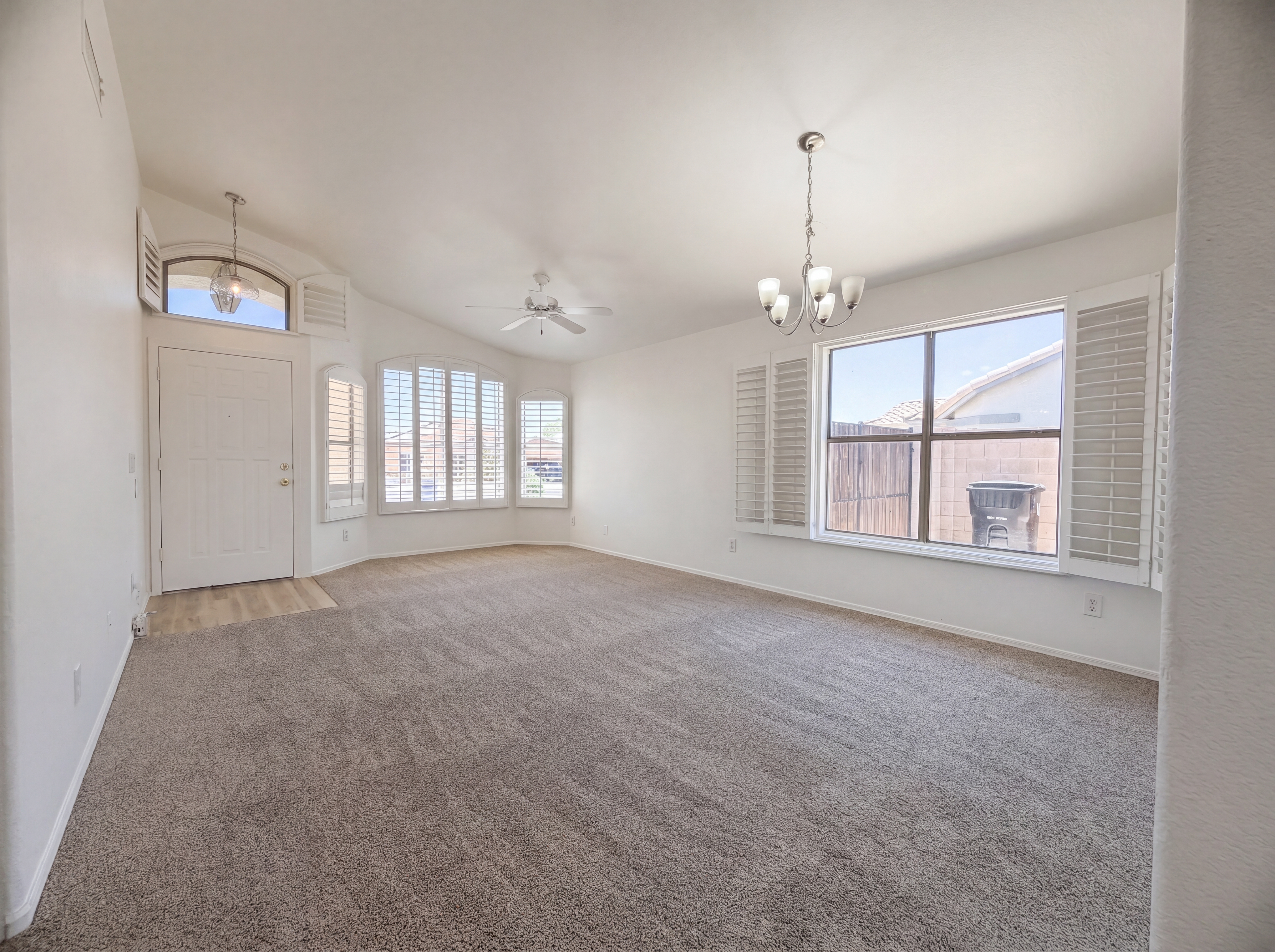 Photo 3 of 17 of 9710 E Obispo Ave, Mesa, AZ