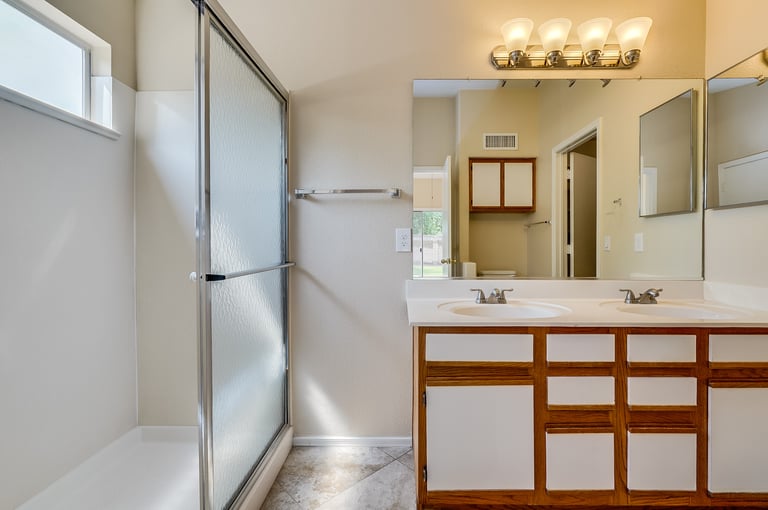 Photo 13 of 16 - 2331 S Karen Dr, Chandler, AZ 85286