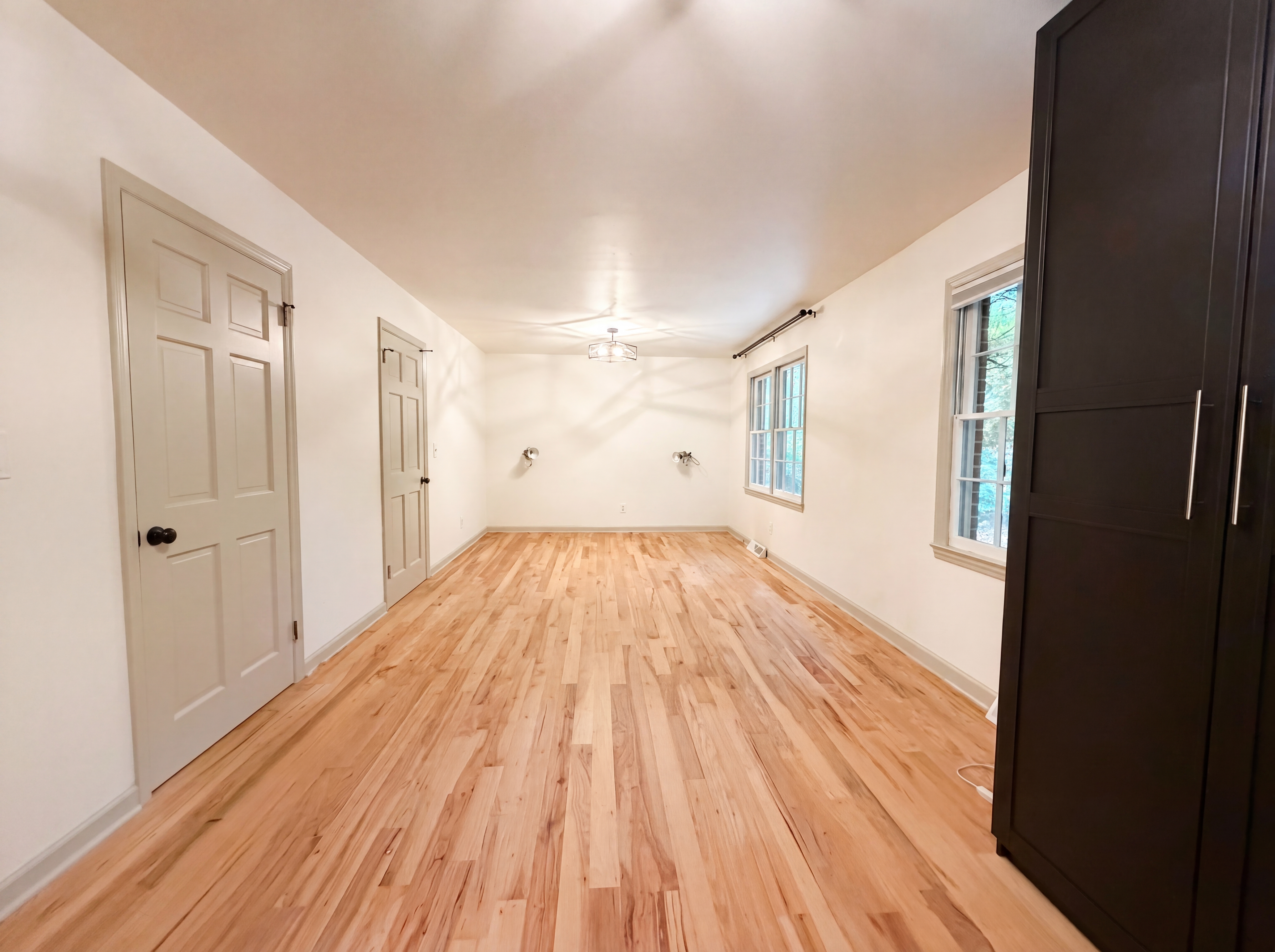 Photo 11 of 18 of 3010 Hope Valley Rd, Winston Salem, NC