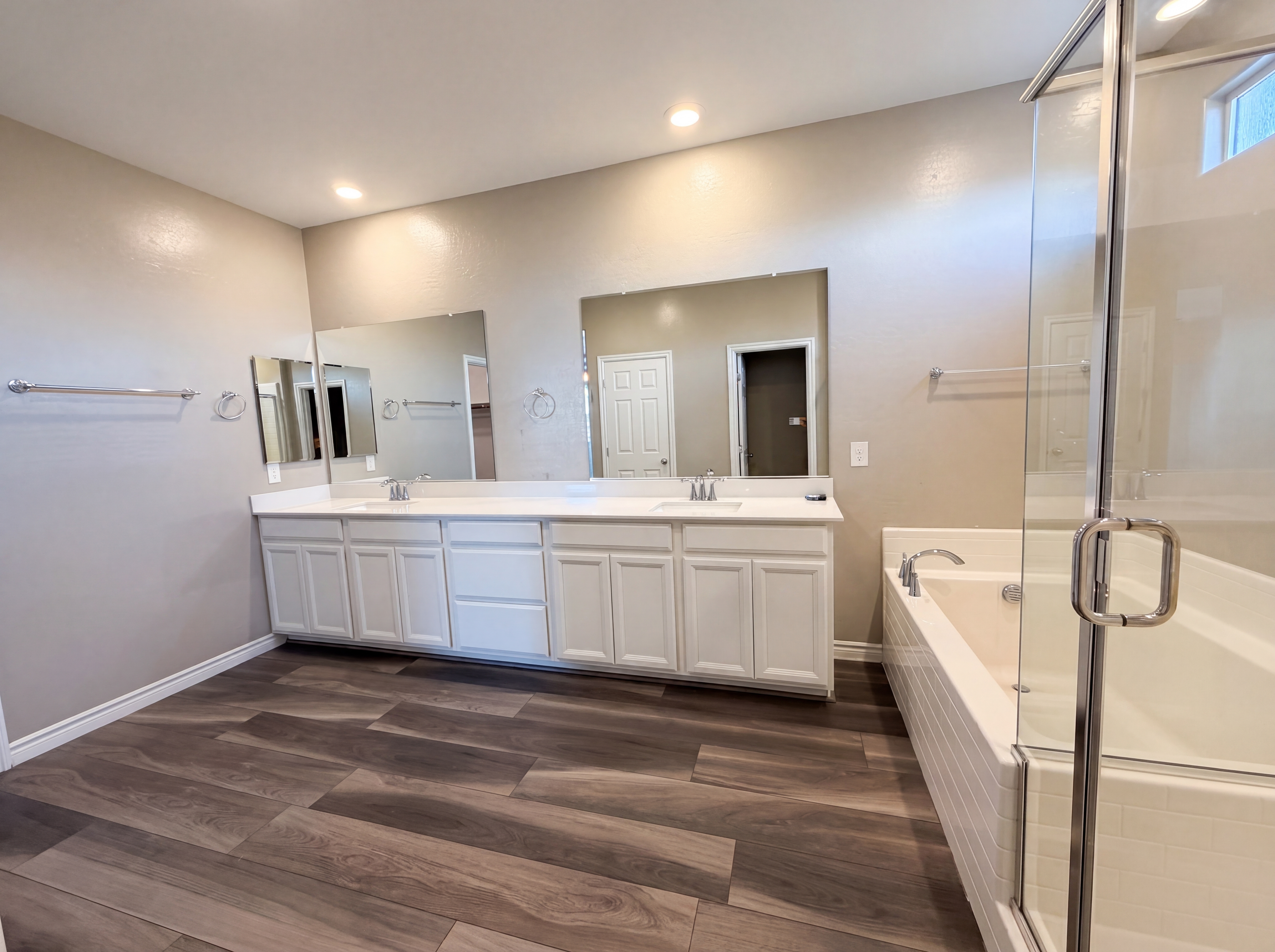 Photo 32 of 56 of 1418 Dire Wolf Ave, North Las Vegas, NV