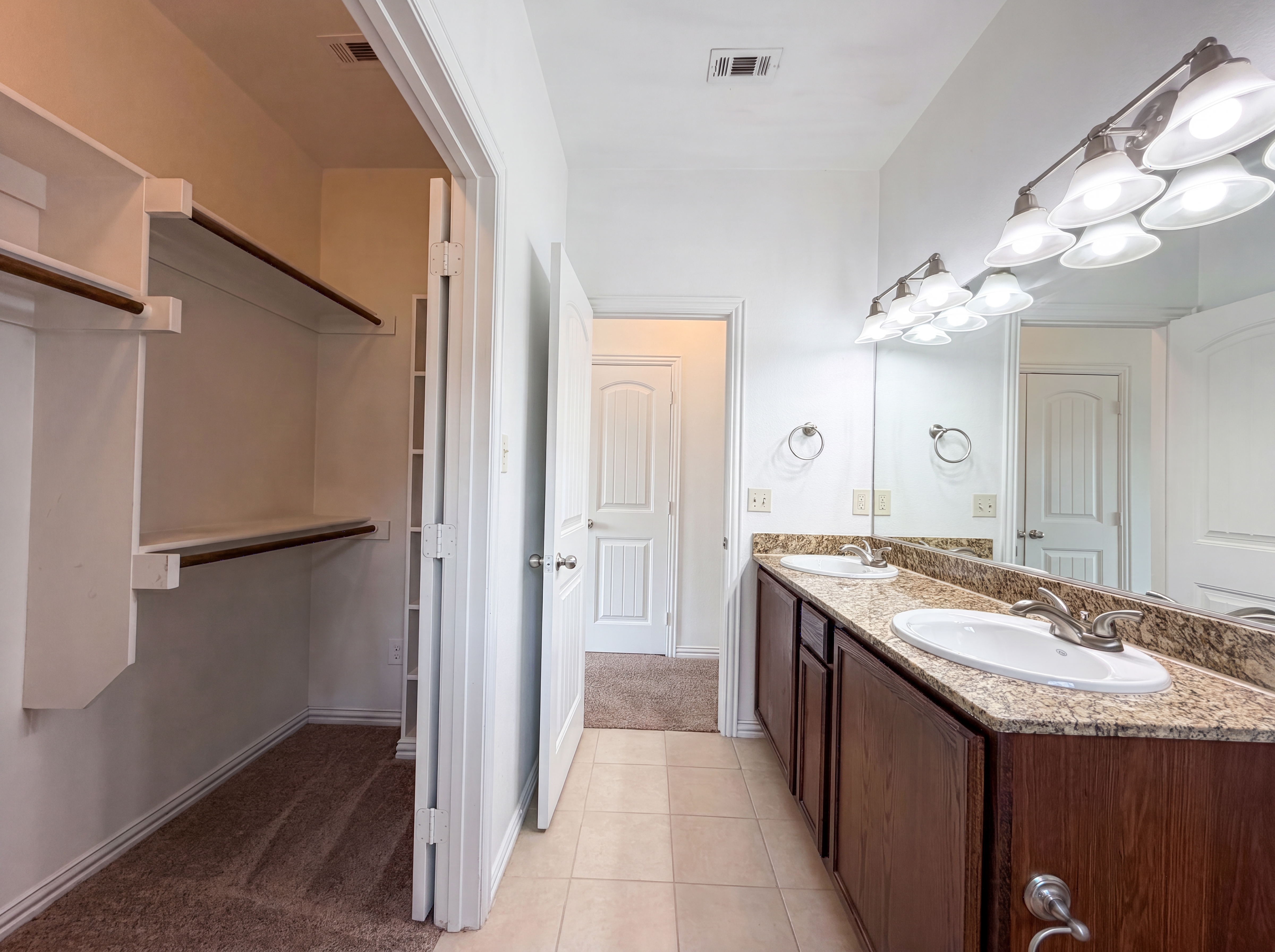 Photo 20 of 23 of 1524 Aldra Dr, Fort Worth, TX