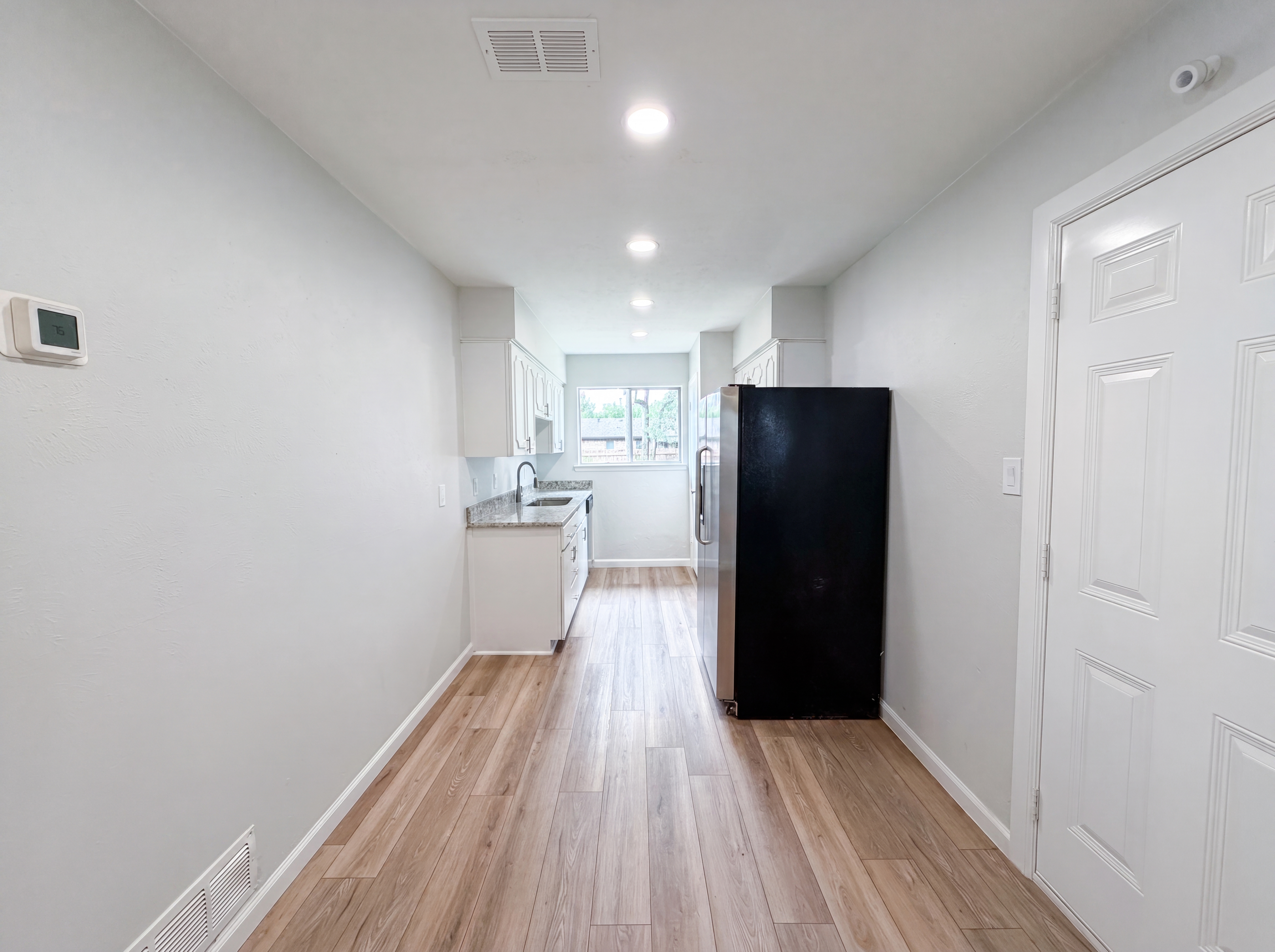 Photo 11 of 25 of 5708 Hanson Dr, Watauga, TX