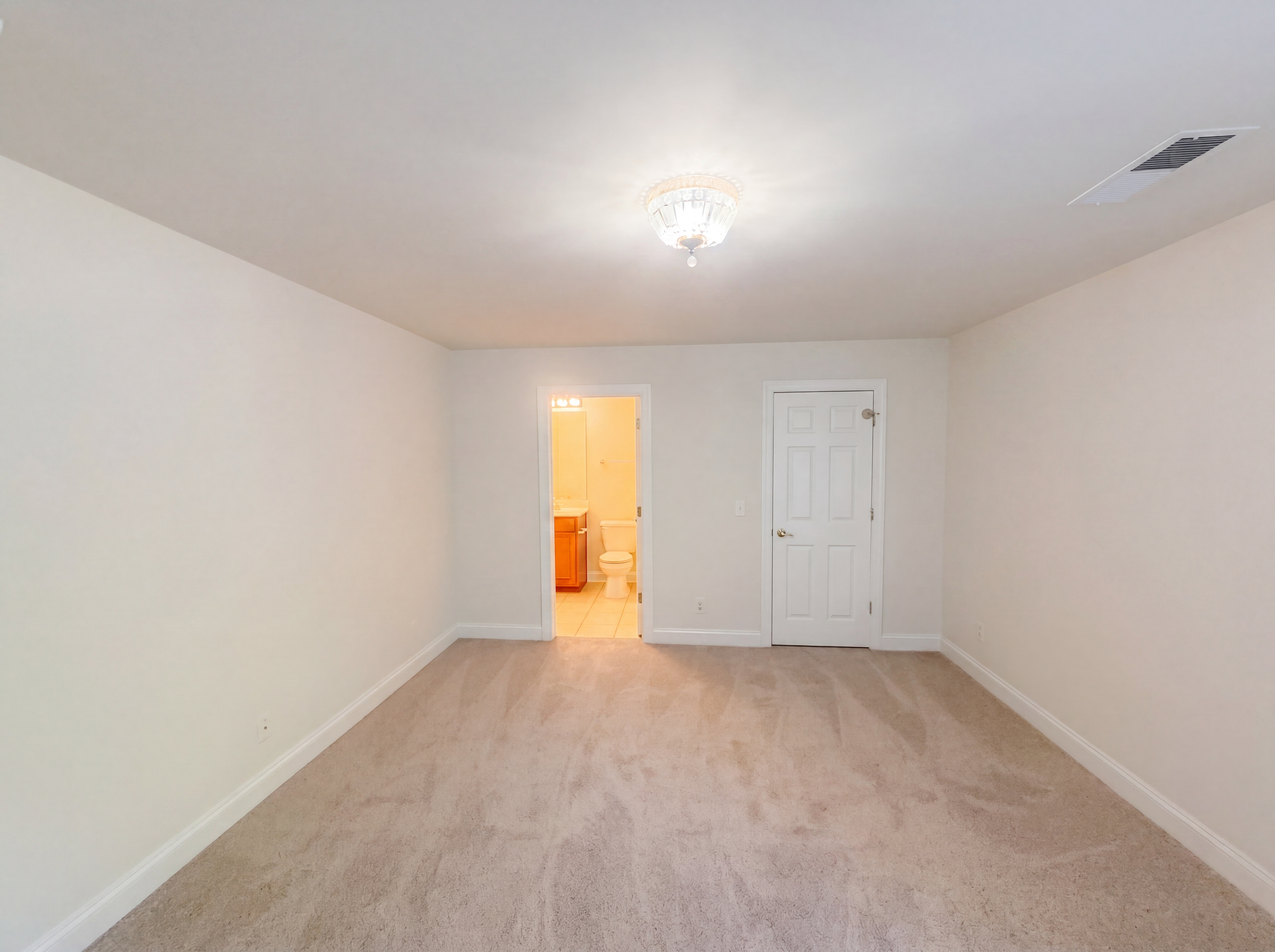 Photo 20 of 35 of 4993 Winding Ridge Dr, Greensboro, NC