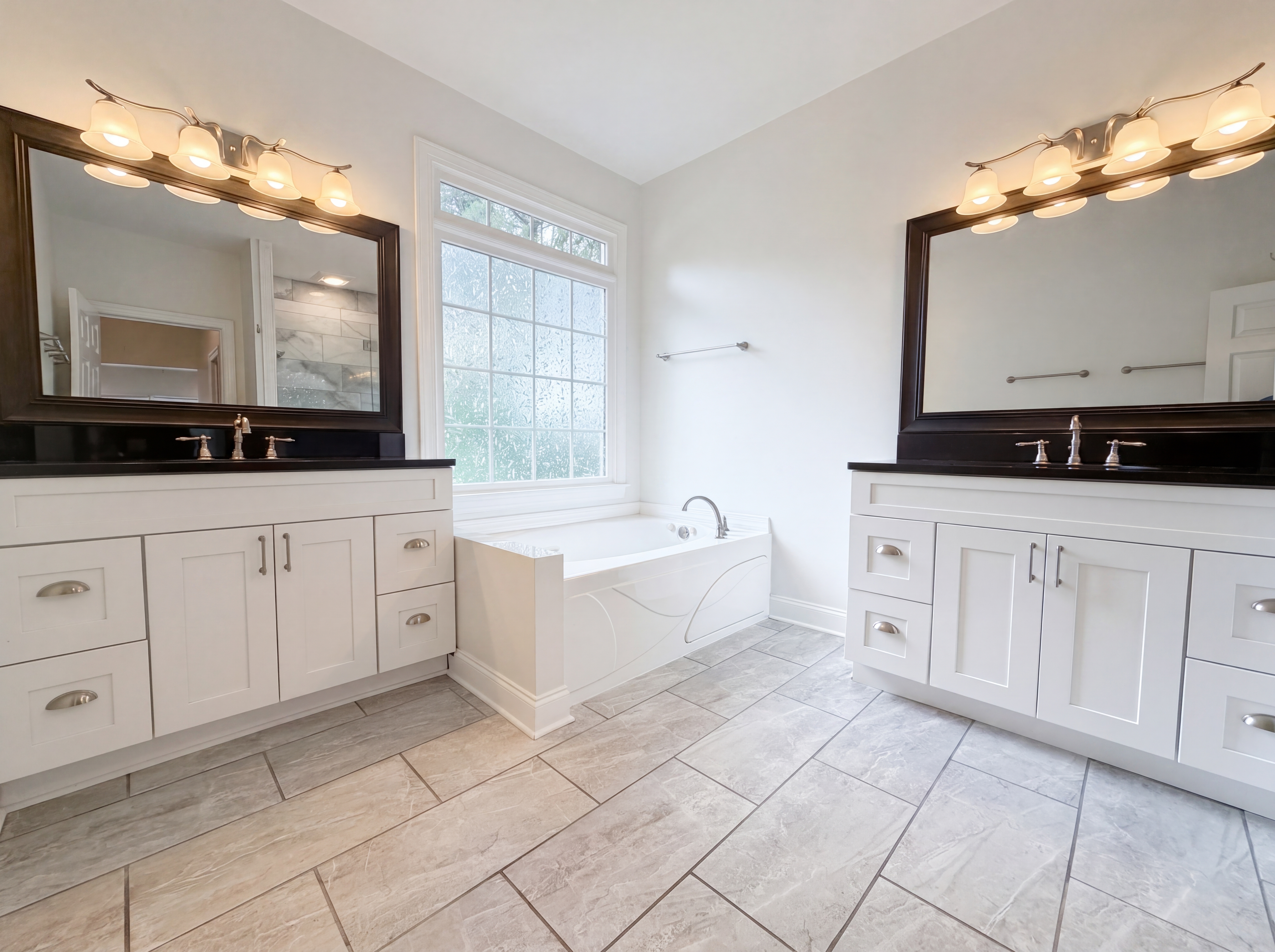 Photo 16 of 30 of 2298 Camden Dr SW, Marietta, GA