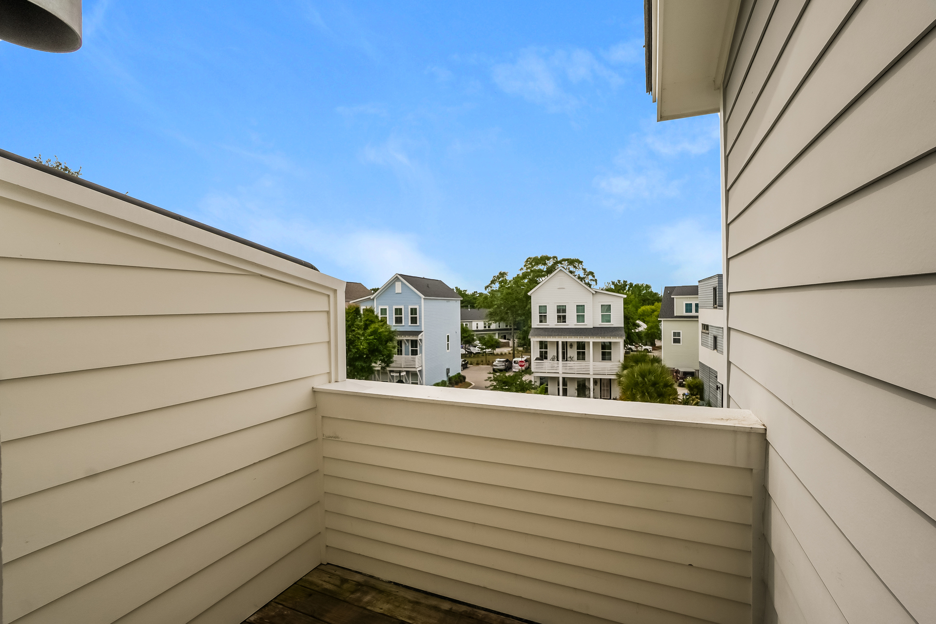 Photo 5 of 23 of 4416 Avery Ave, North Charleston, SC
