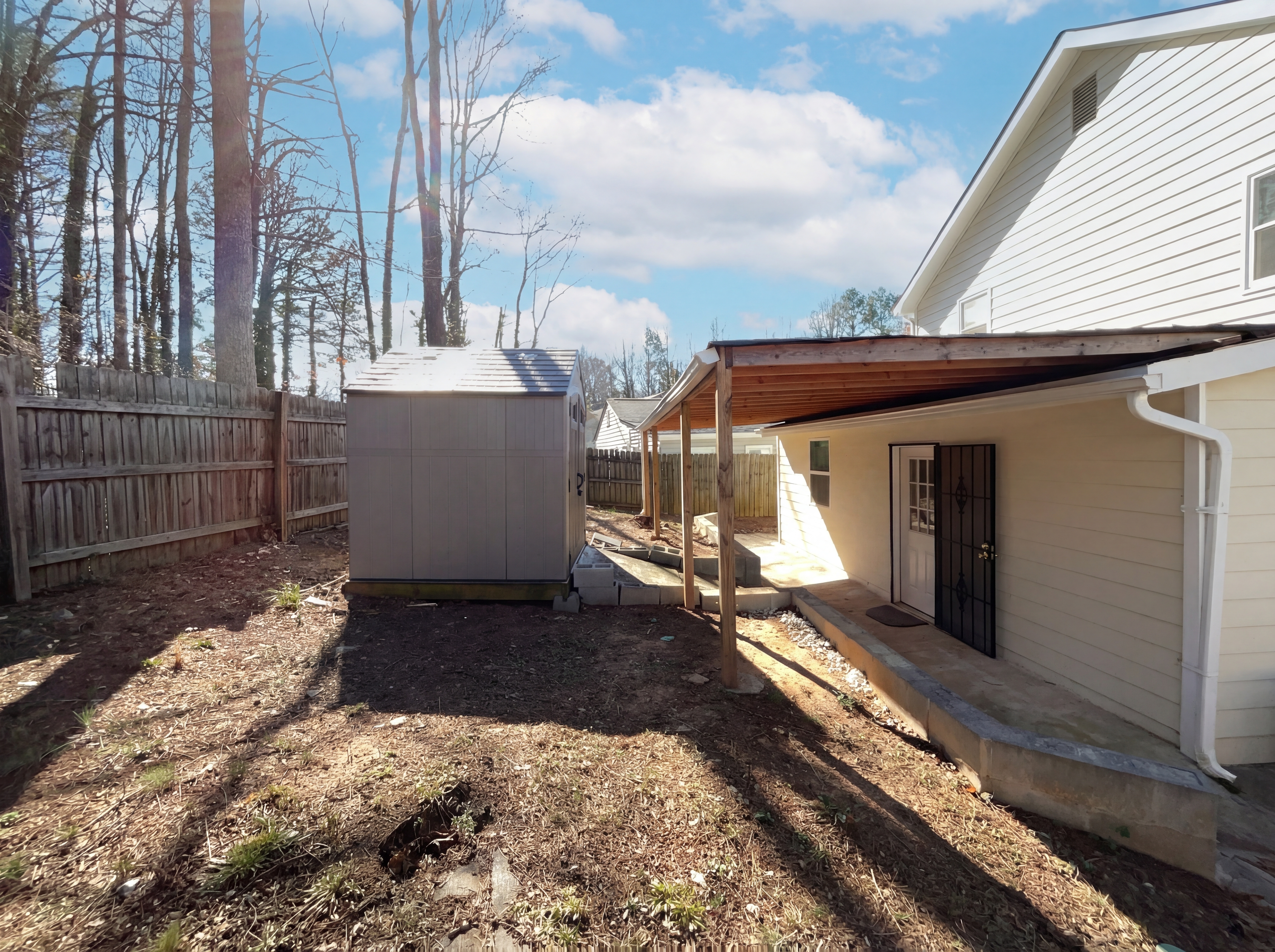 Photo 5 of 31 of 5328 Ridge Forest Dr, Stone Mountain, GA