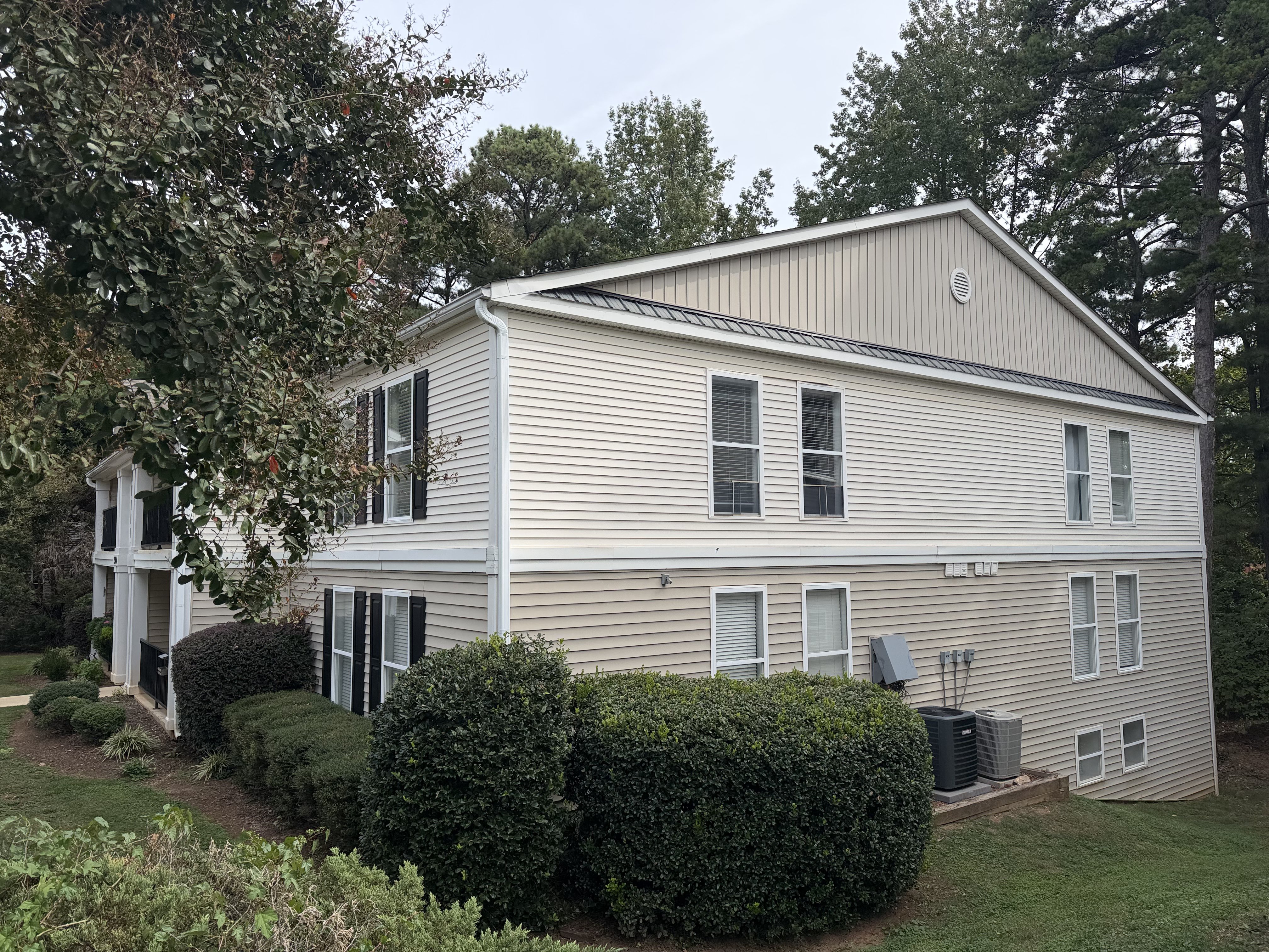 2304 Myron Dr 202 Raleigh NC 27607