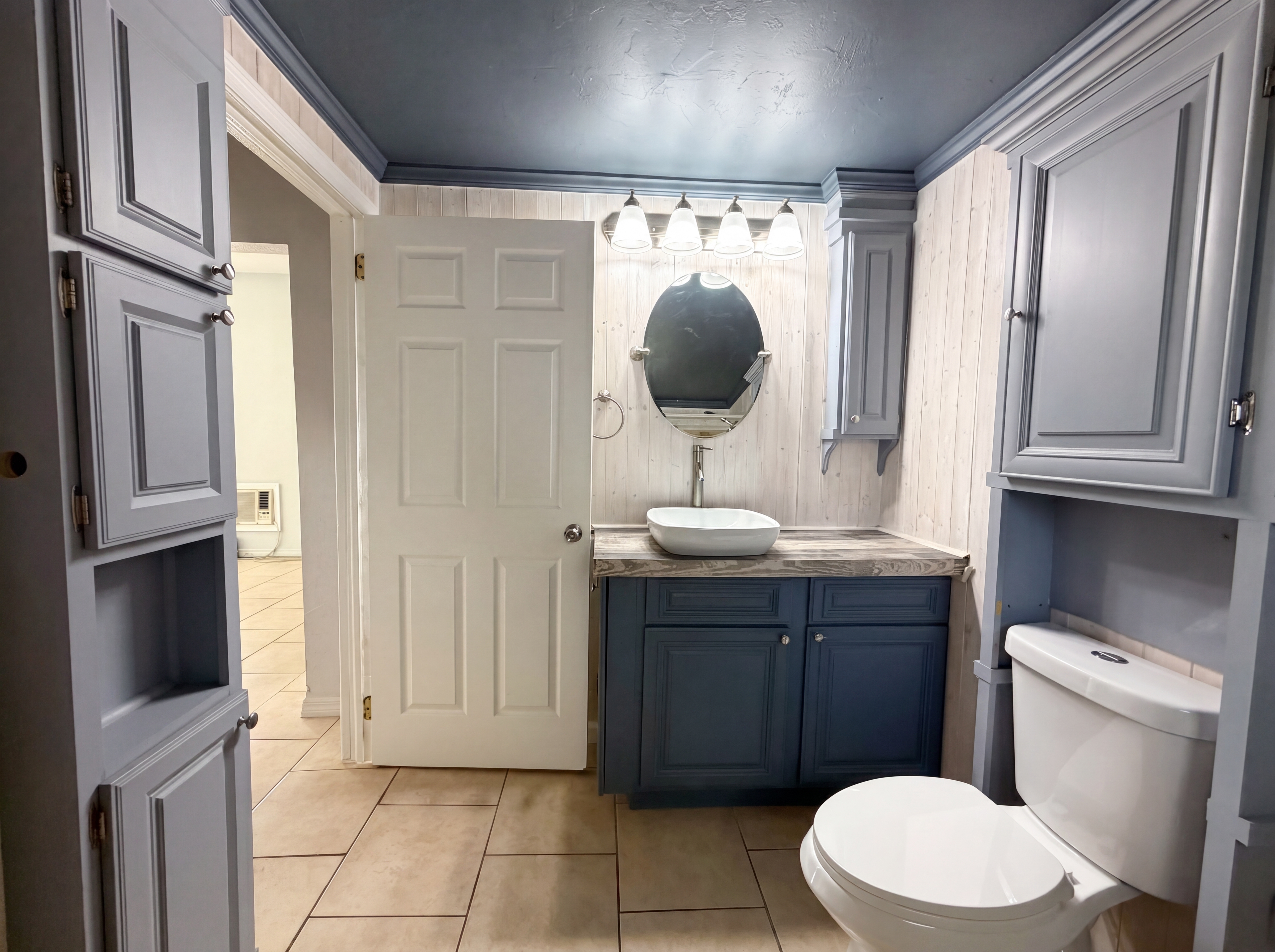Photo 16 of 22 of 2228 N Orange Ave, Sarasota, FL