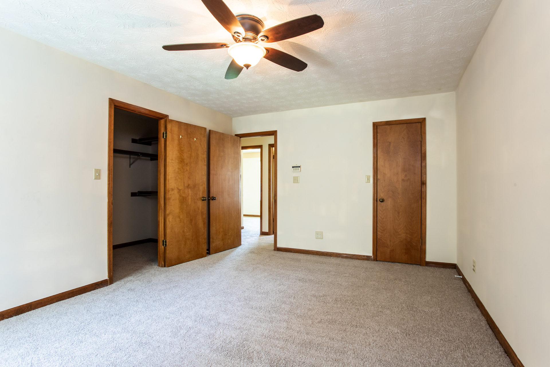 Photo 8 of 12 of 5941 Bridge Garden Rd, Knoxville, TN