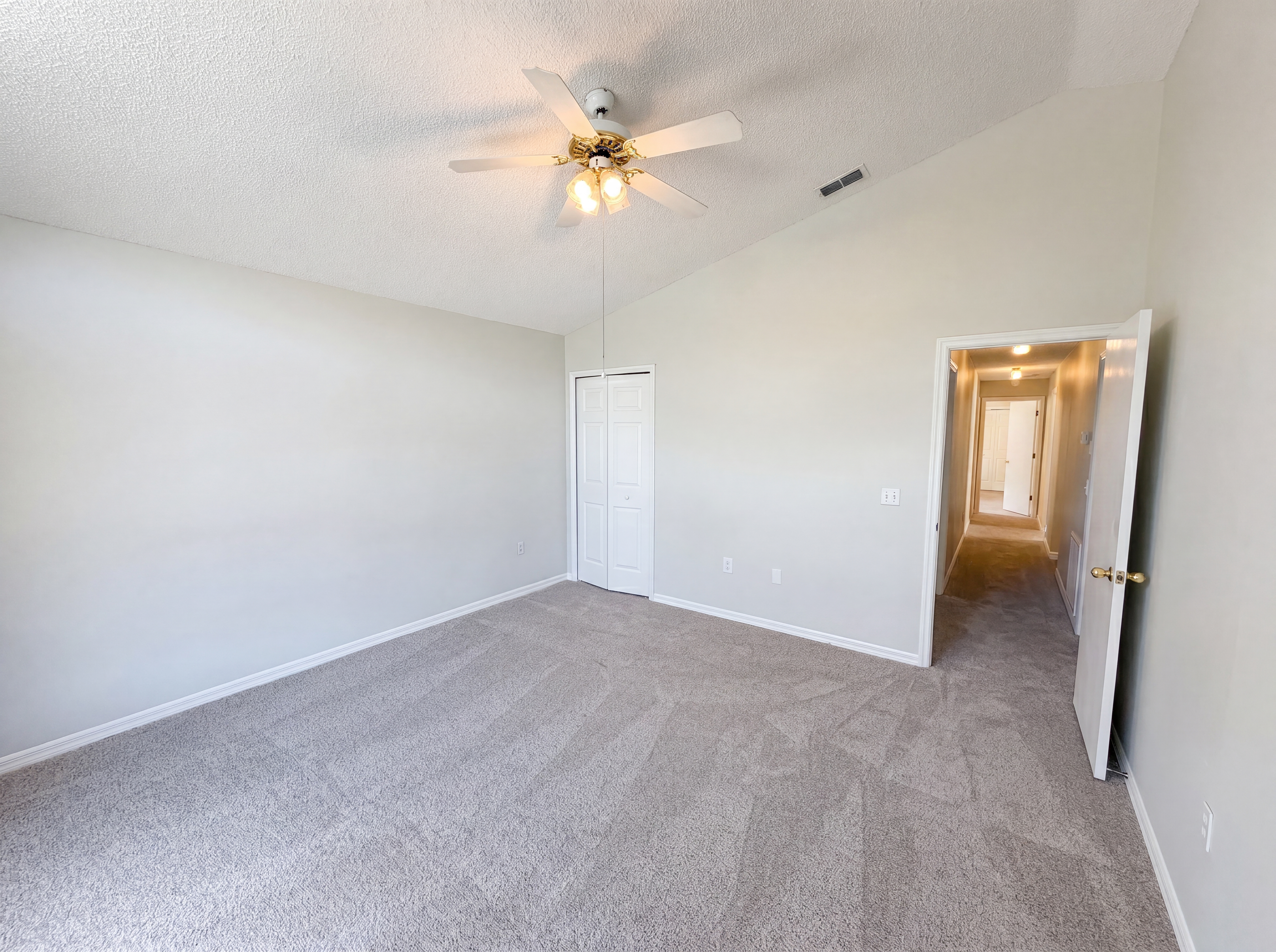 Photo 10 of 20 of 114 Pamala Ct, Sanford, FL