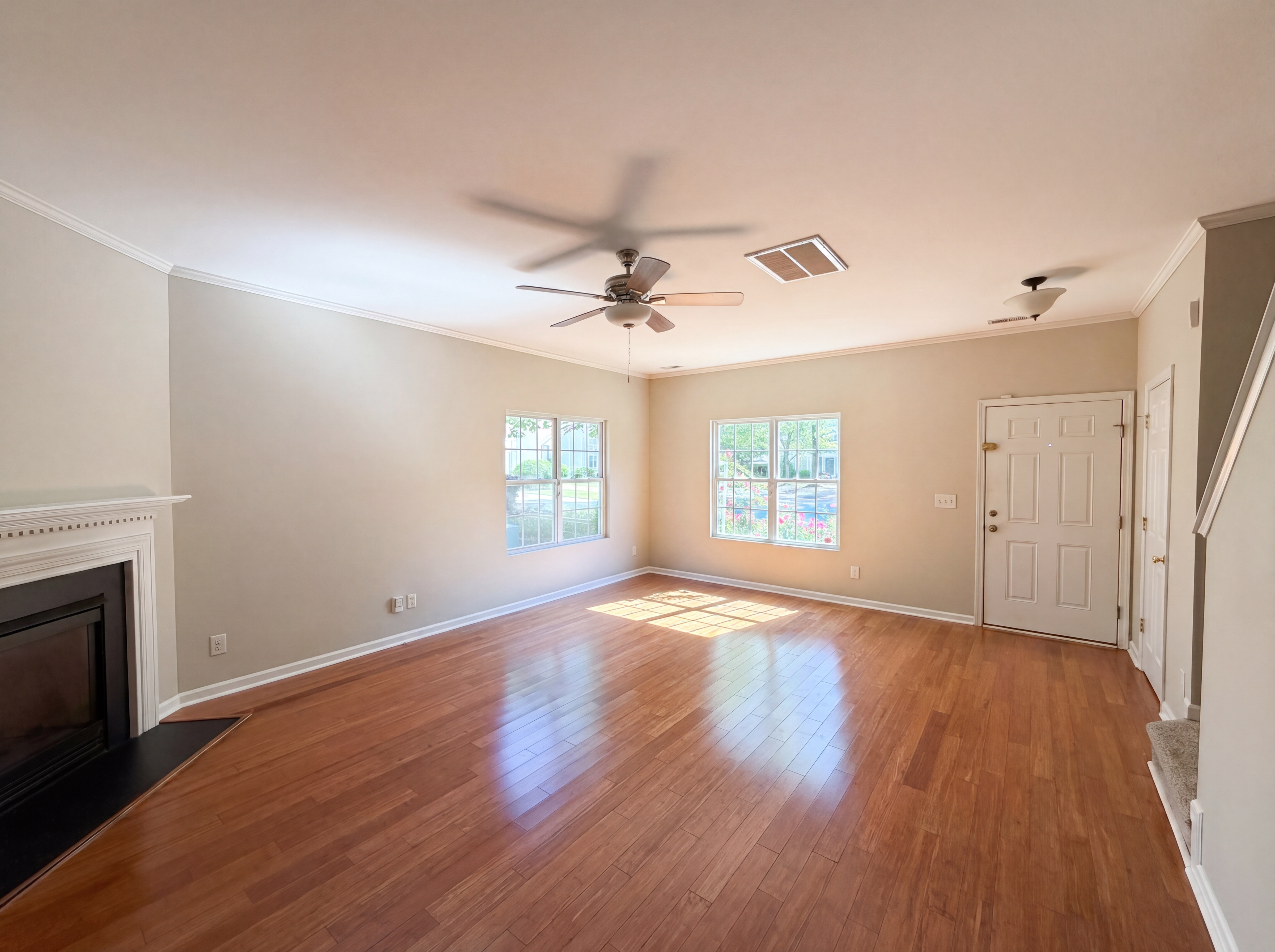 Photo 7 of 17 of 43 Edgebrook Cir, Durham, NC