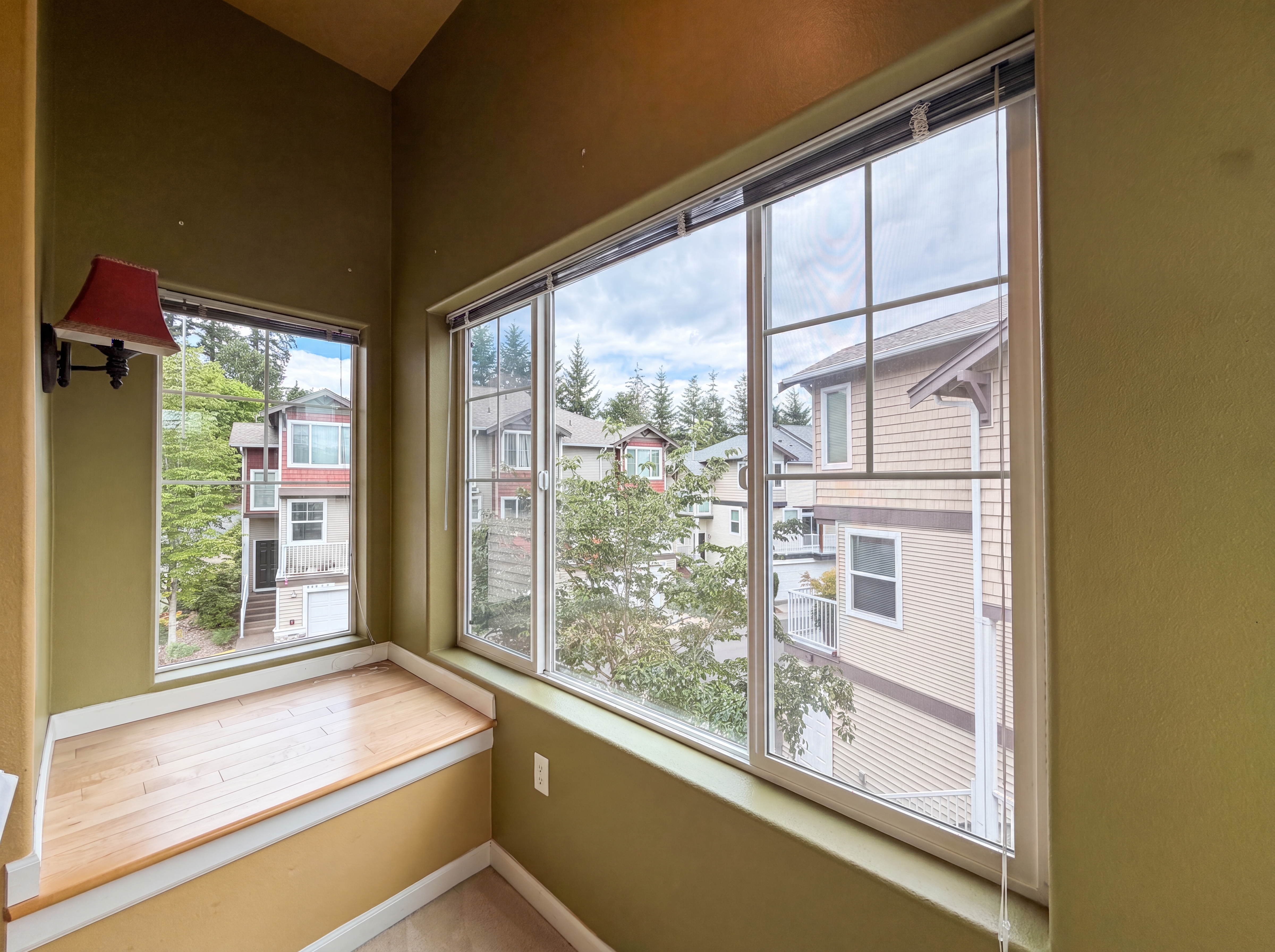 Photo 19 of 26 of 15485 SW Sparrow Loop, Beaverton, OR