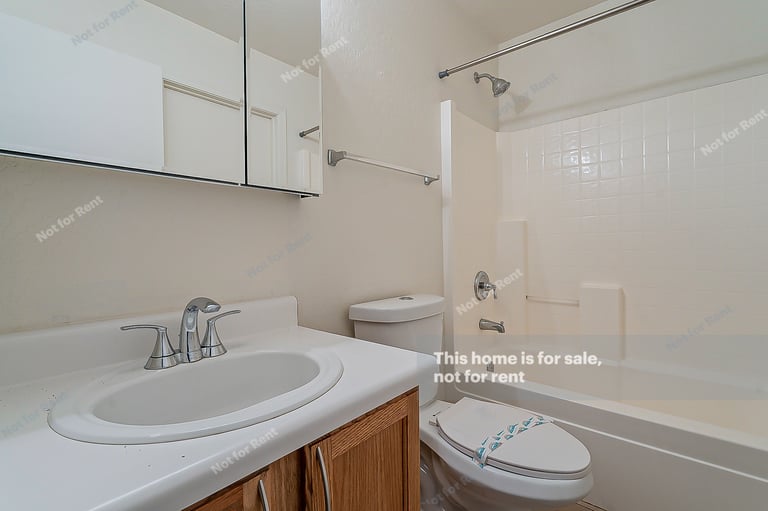 Photo 6 of 19 - 43866 W Sagebrush Trl, Maricopa, AZ 85138