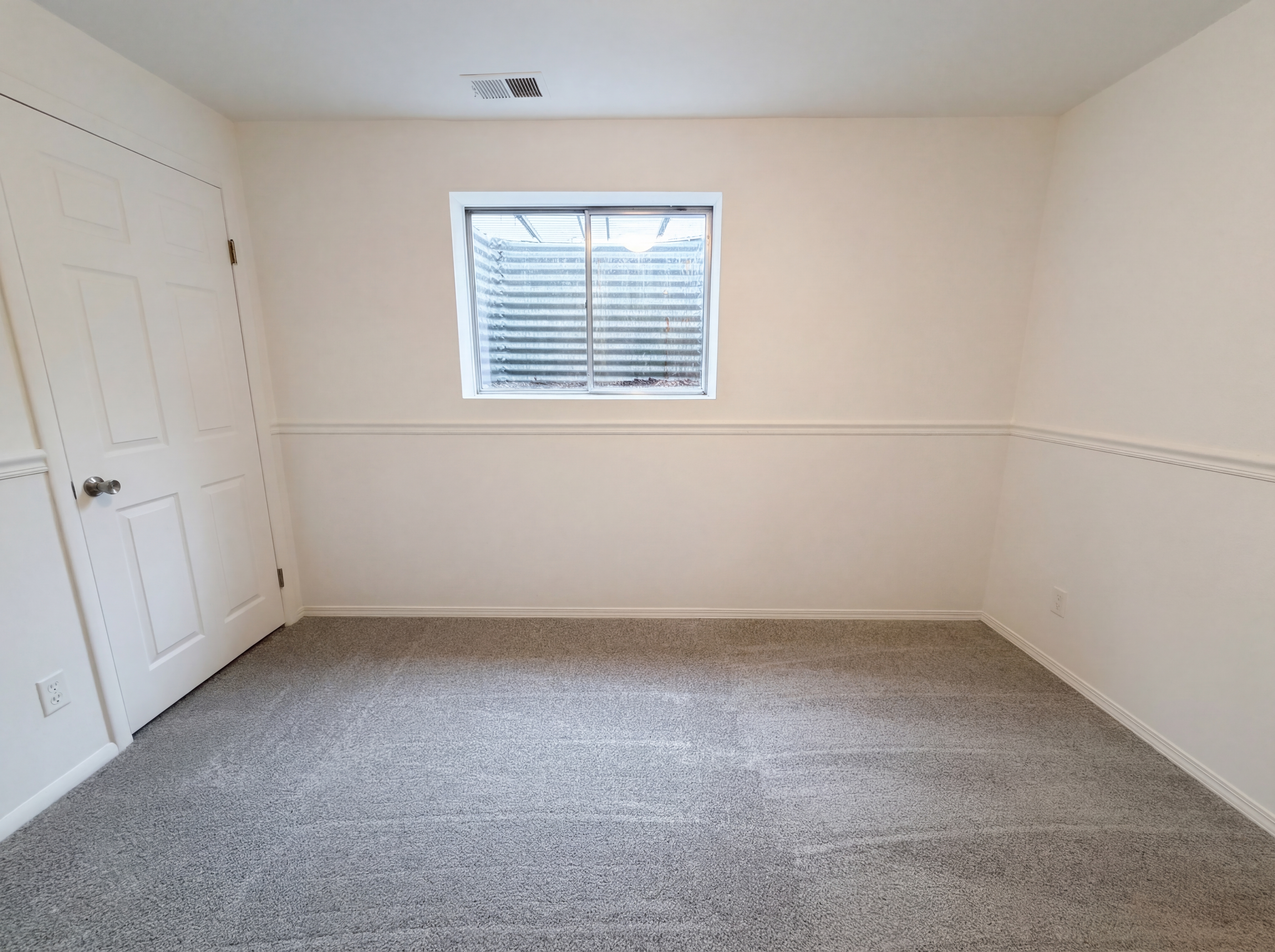 Photo 13 of 25 of 13771 W Warren Dr, Lakewood, CO