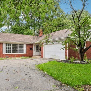 Property photo 1 of 16919 School St