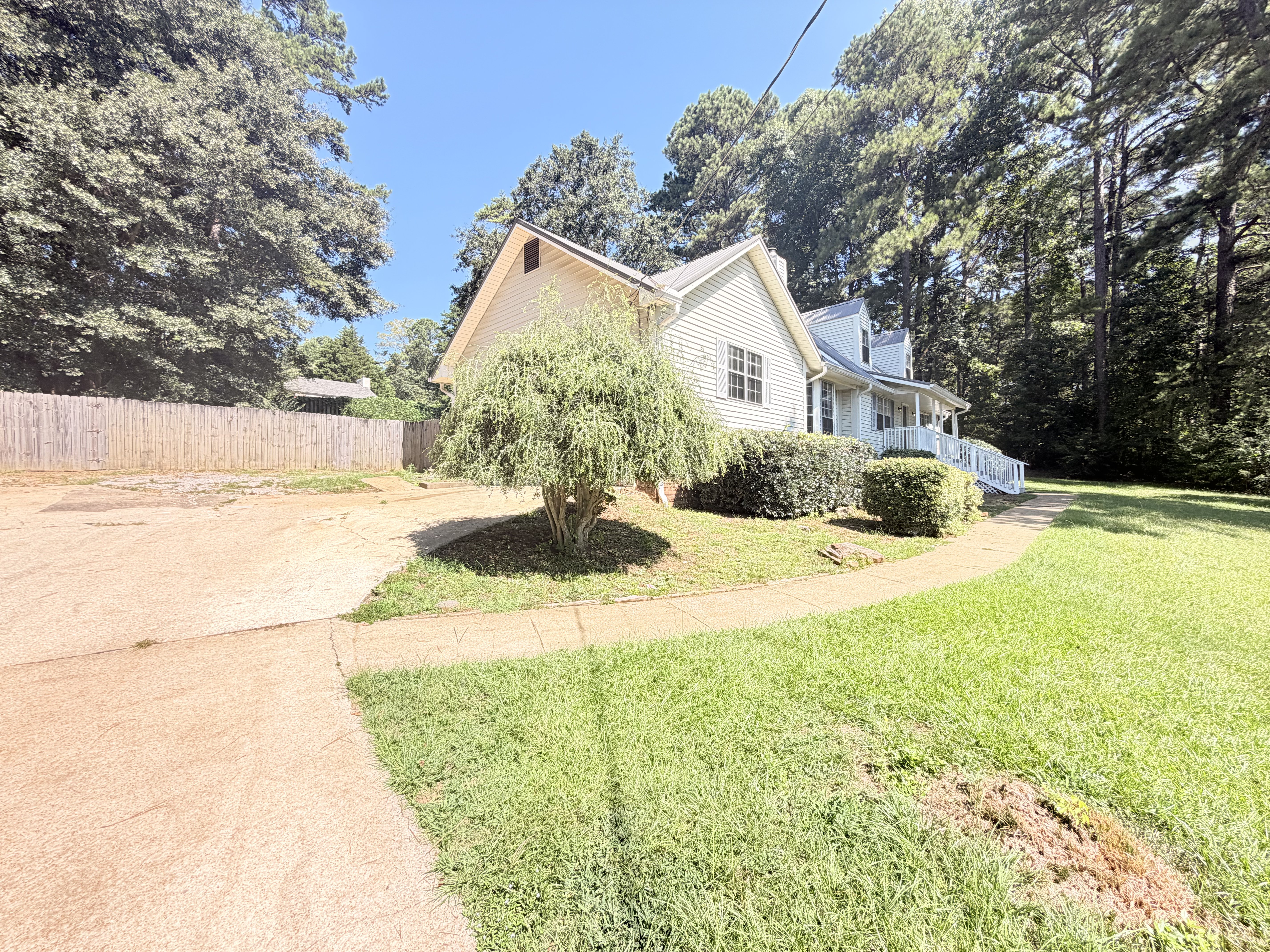 Photo 18 of 21 of 7161 Roper Rd, Trussville, AL