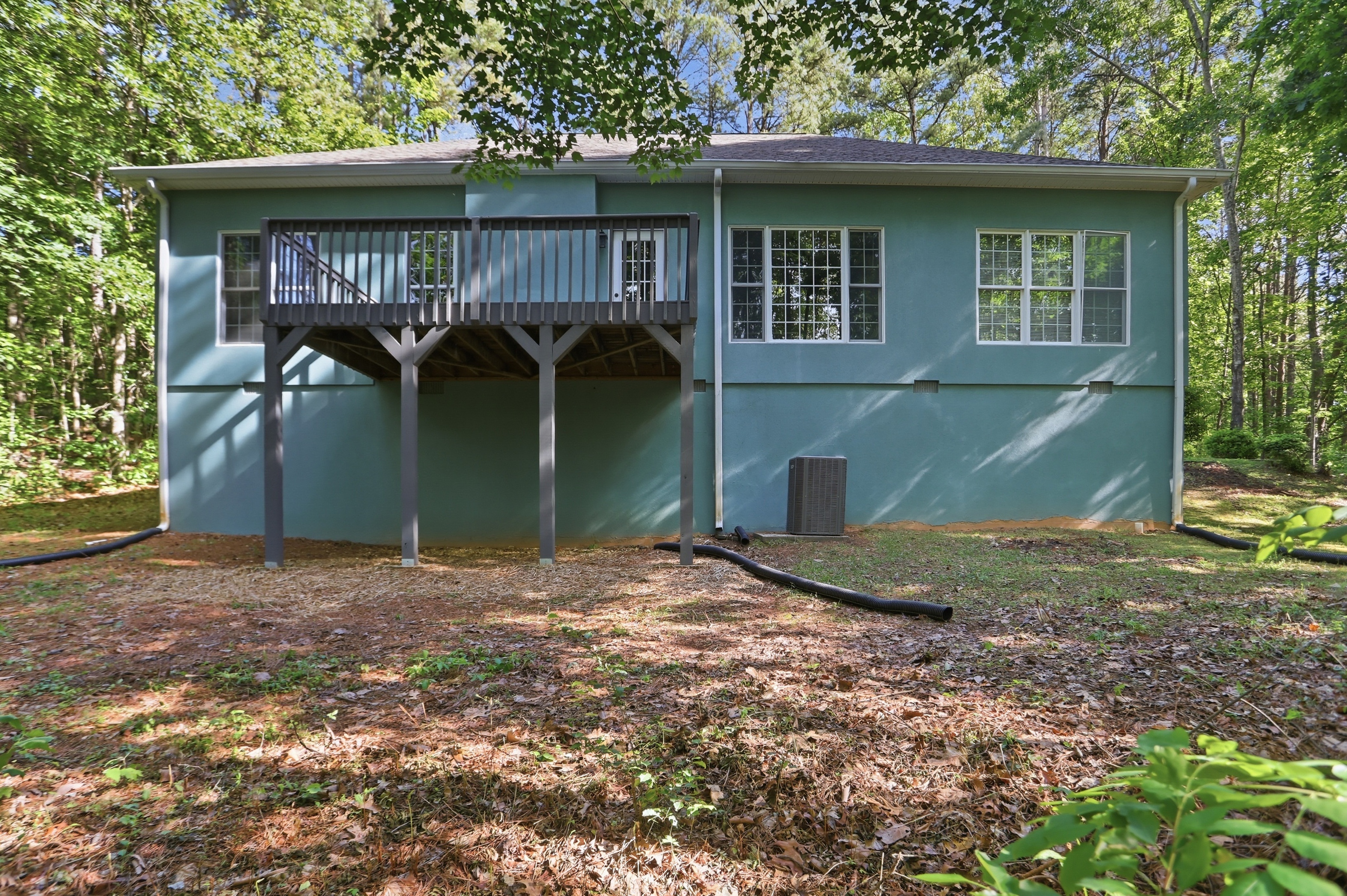 Photo 5 of 34 of 940 Cider Ridge Ct, Clarkesville, GA