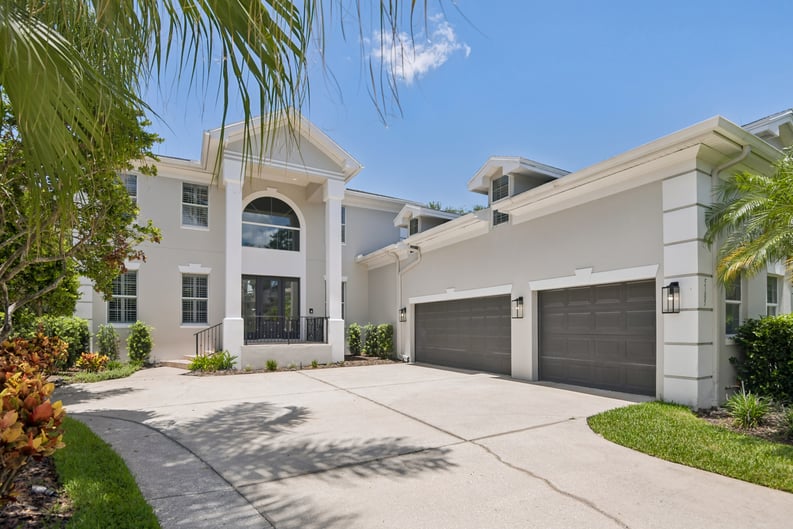 Property photo 1 of 5105 W Neptune Way