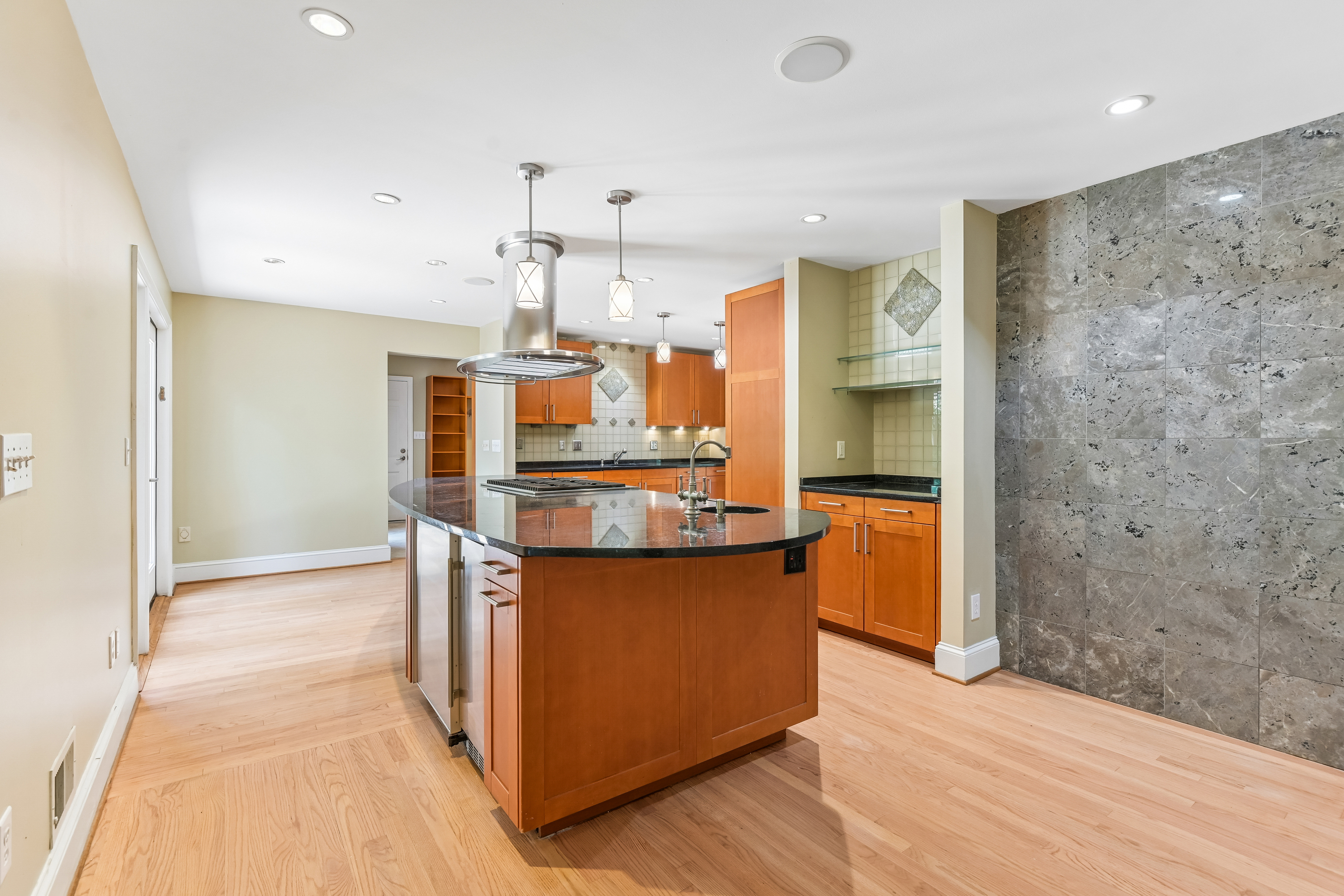 Photo 57 of 87 of 3135 Spalding Dr, Atlanta, GA