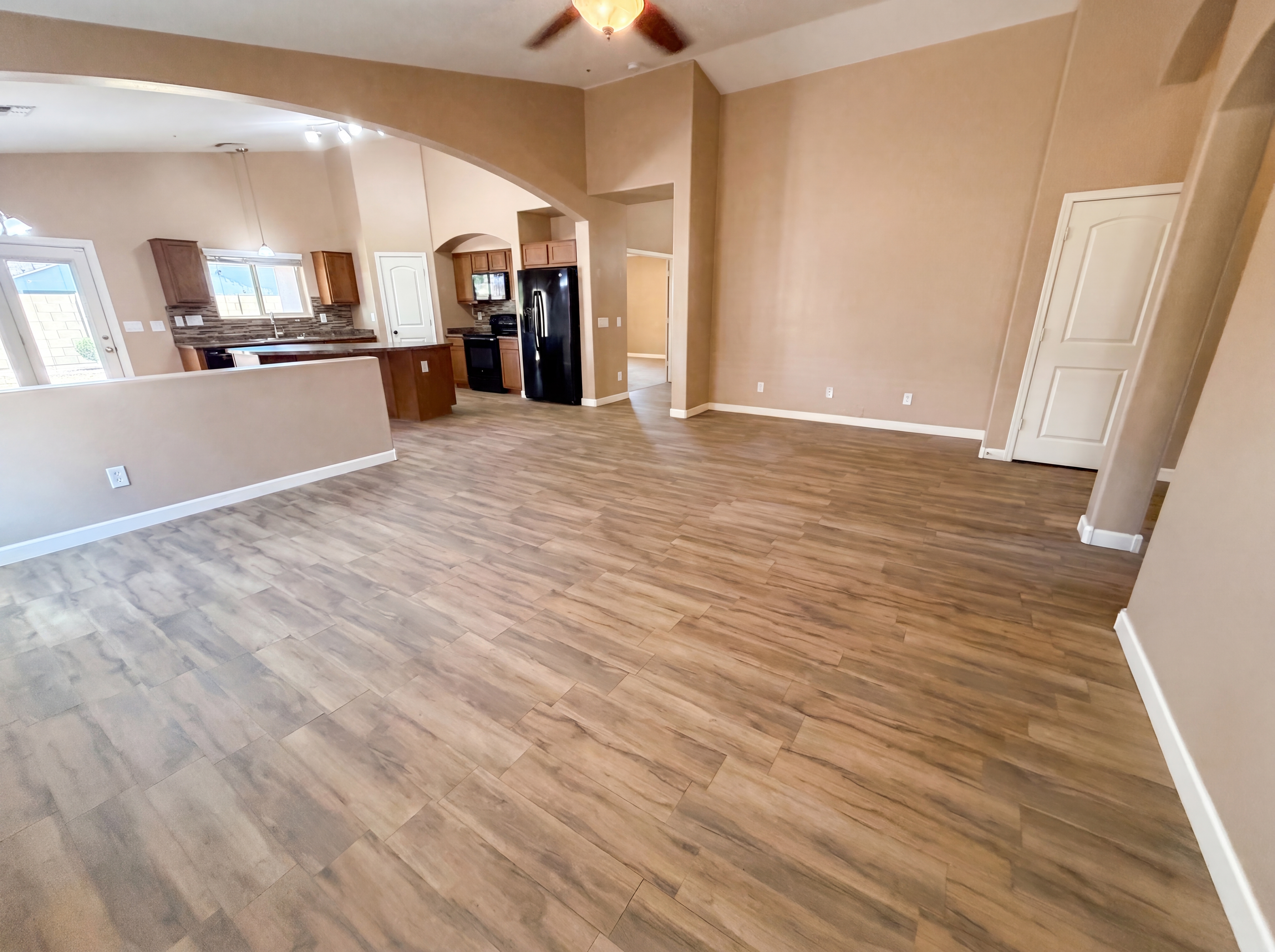 Photo 7 of 29 of 4181 S 247th Dr, Buckeye, AZ