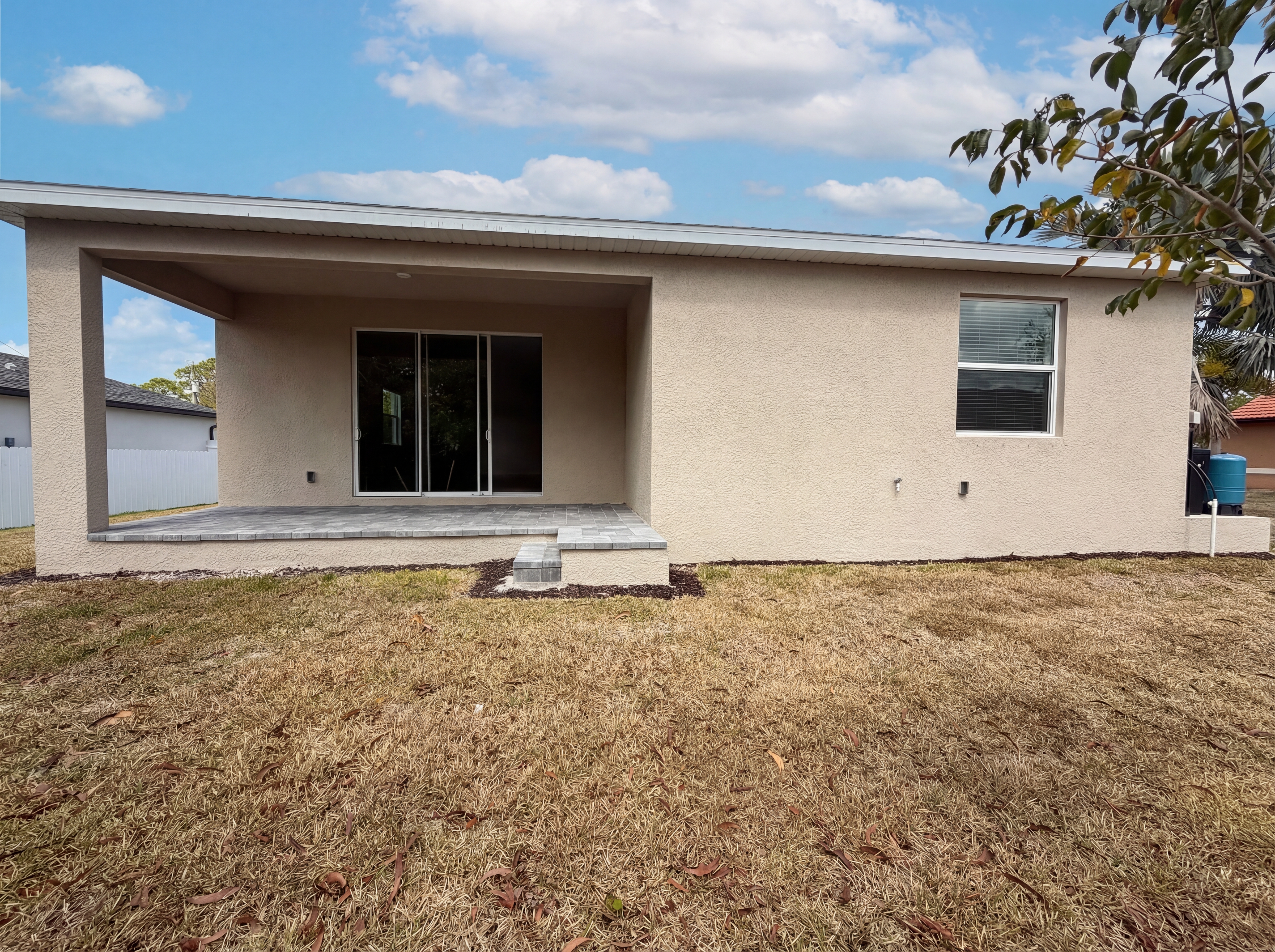 Photo 5 of 34 of 3818 NW 46th St, Cape Coral, FL
