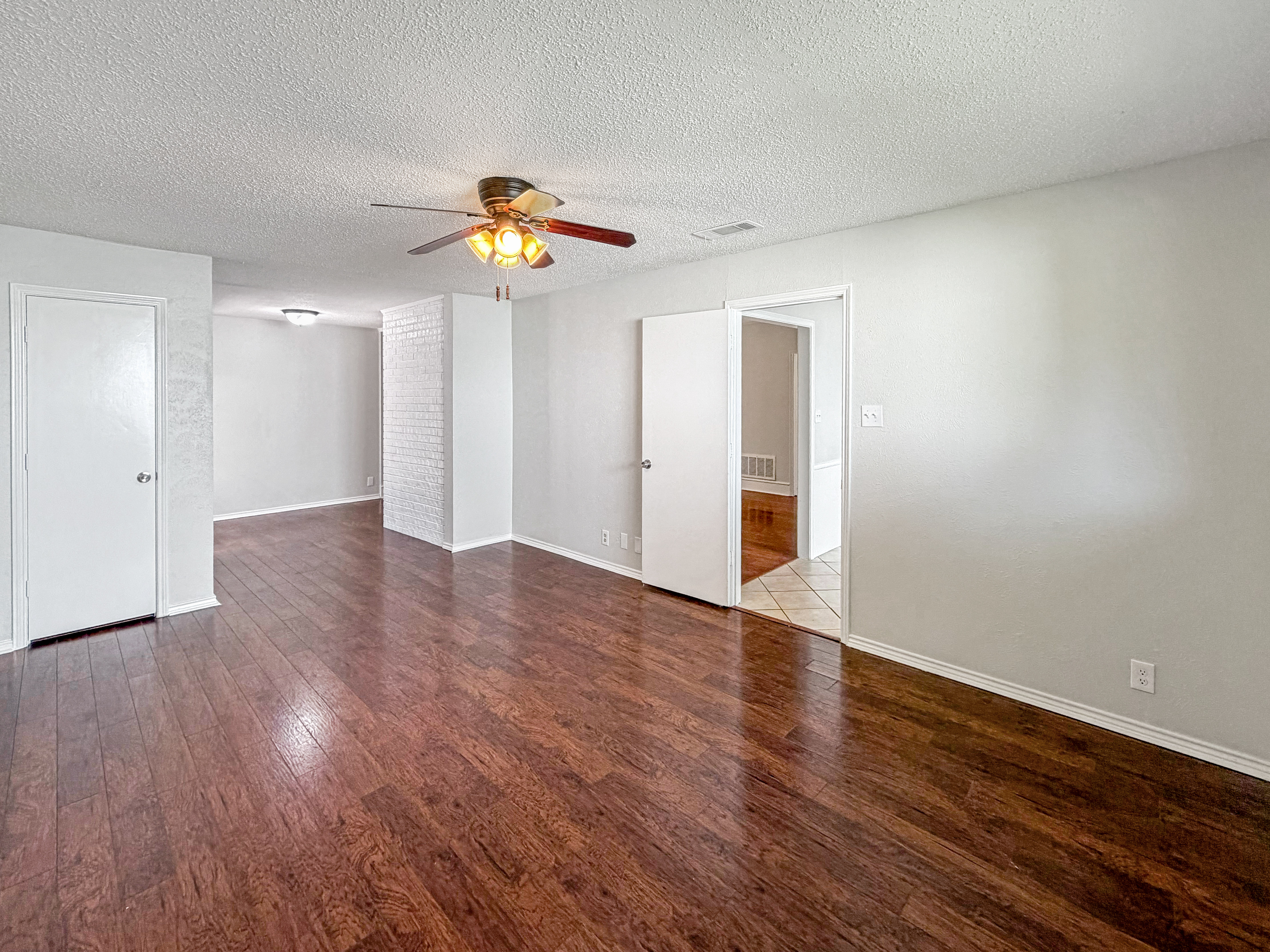 Photo 13 of 26 of 1857 El Paso St, Lewisville, TX