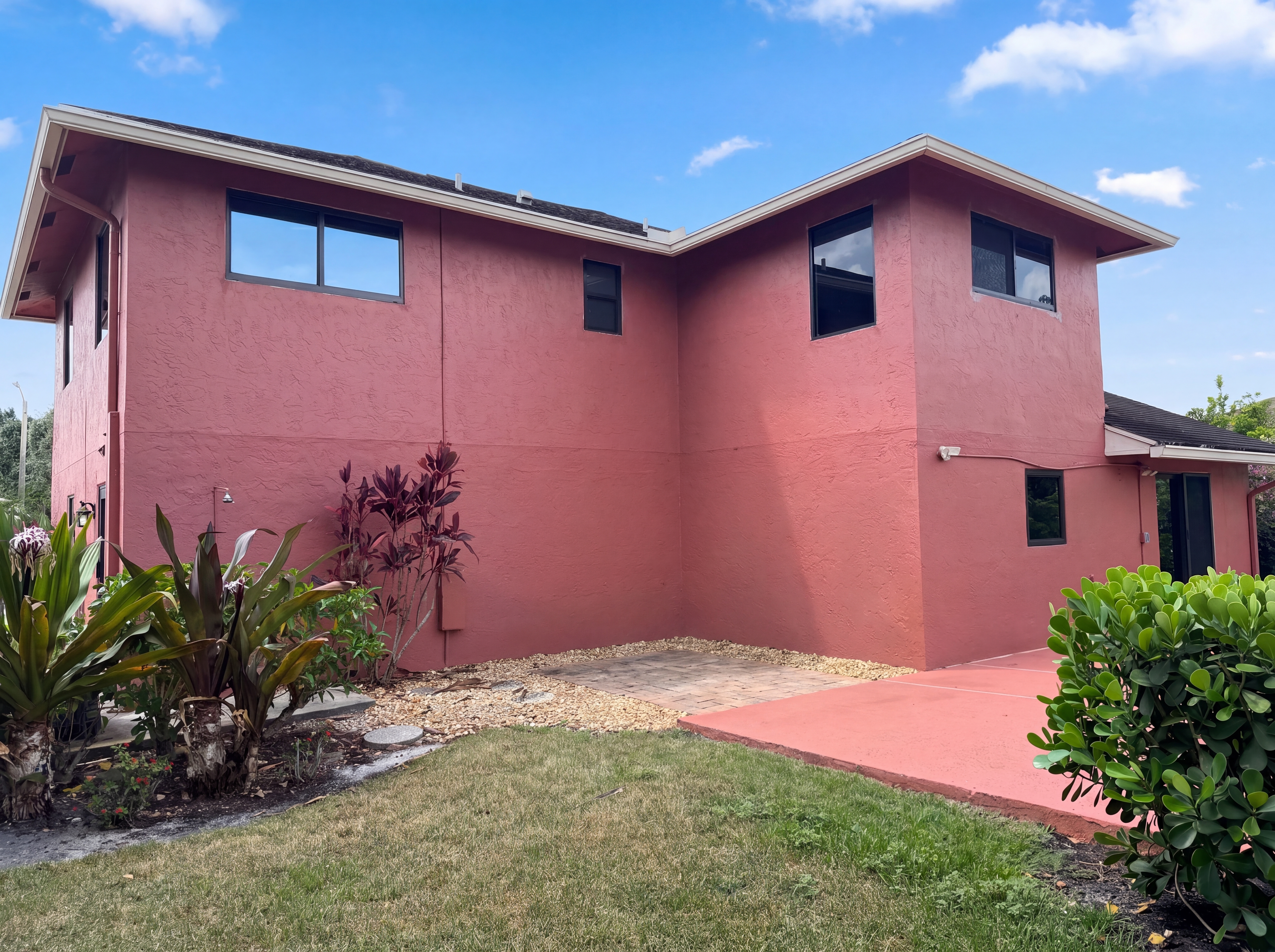 Photo 37 of 47 of 118 Waterway Rd, Royal Palm Beach, FL