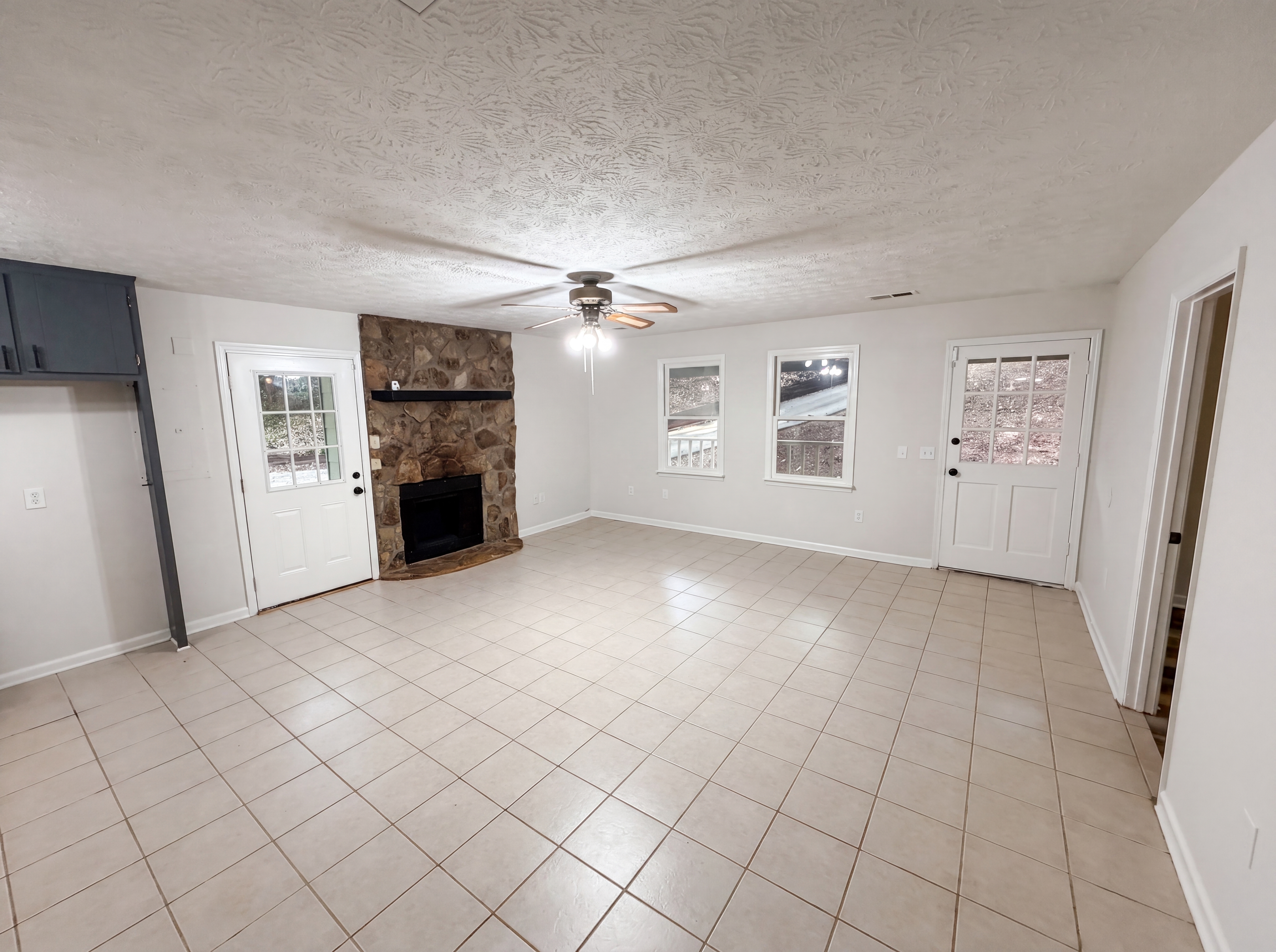 Photo 7 of 18 of 9315 Dogwood Pl, Gainesville, GA
