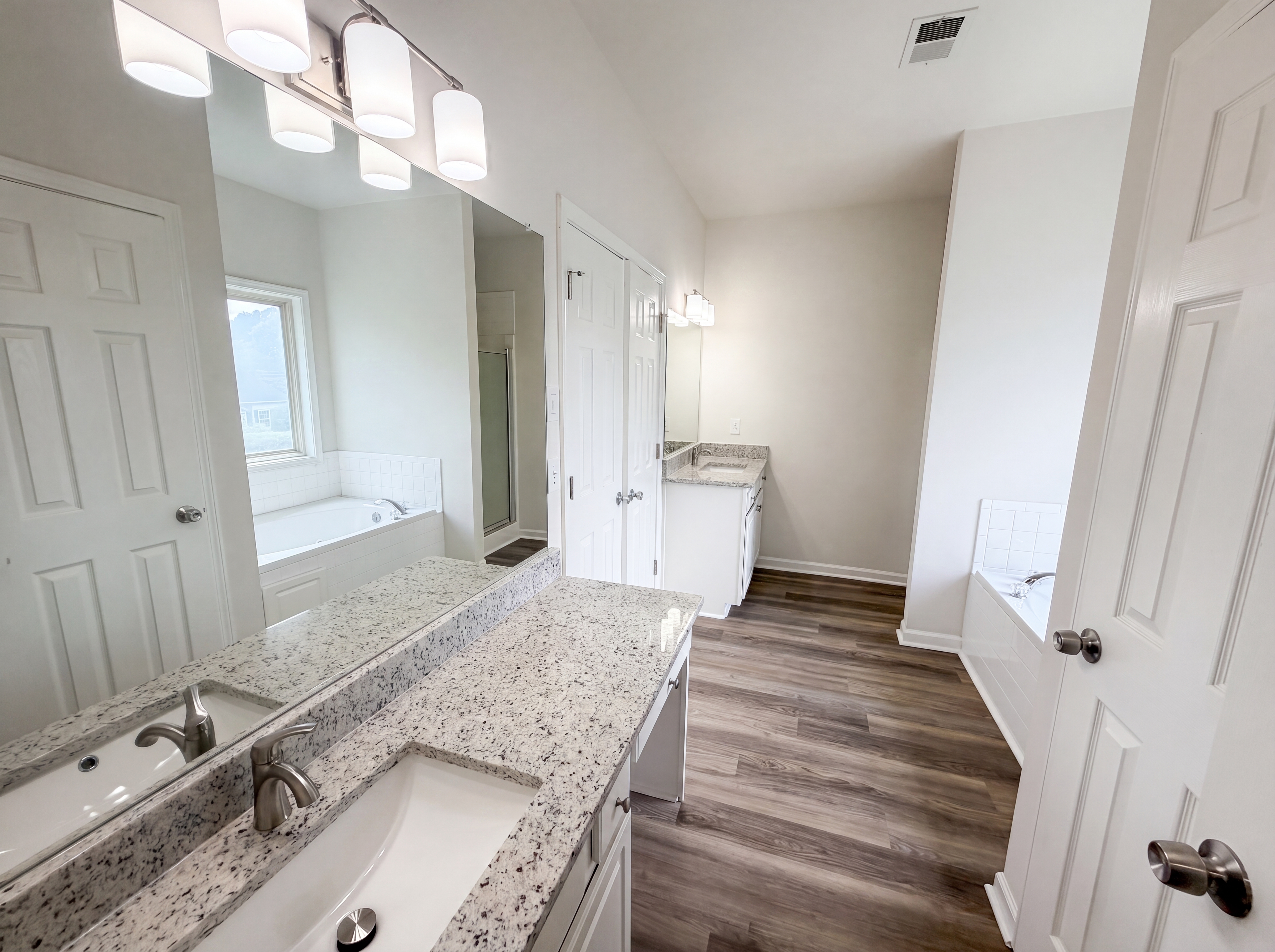 Photo 14 of 25 of 3322 Henderson View Ct, Loganville, GA