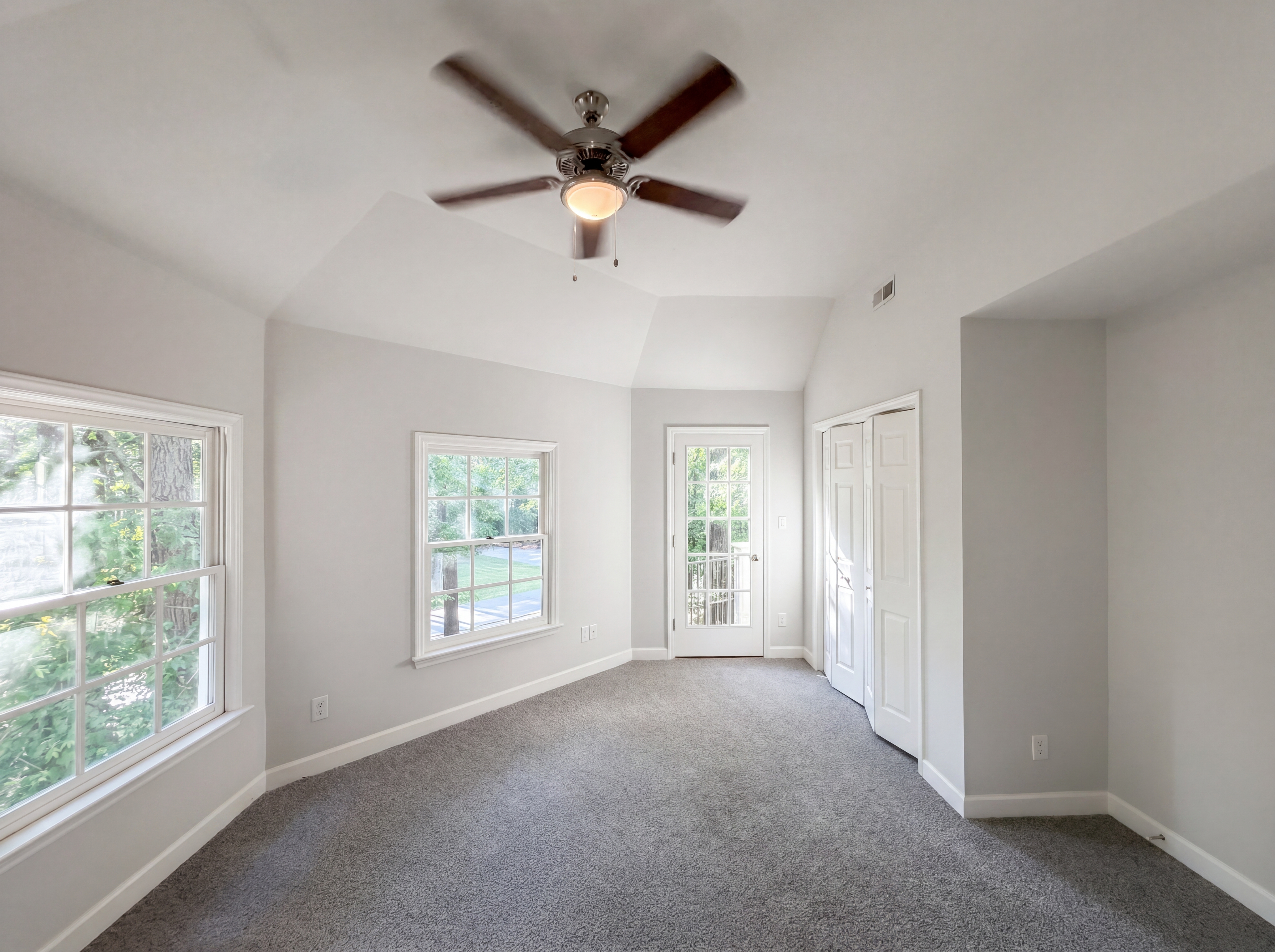 Photo 10 of 16 of 6104 Crupper Ct, Raleigh, NC