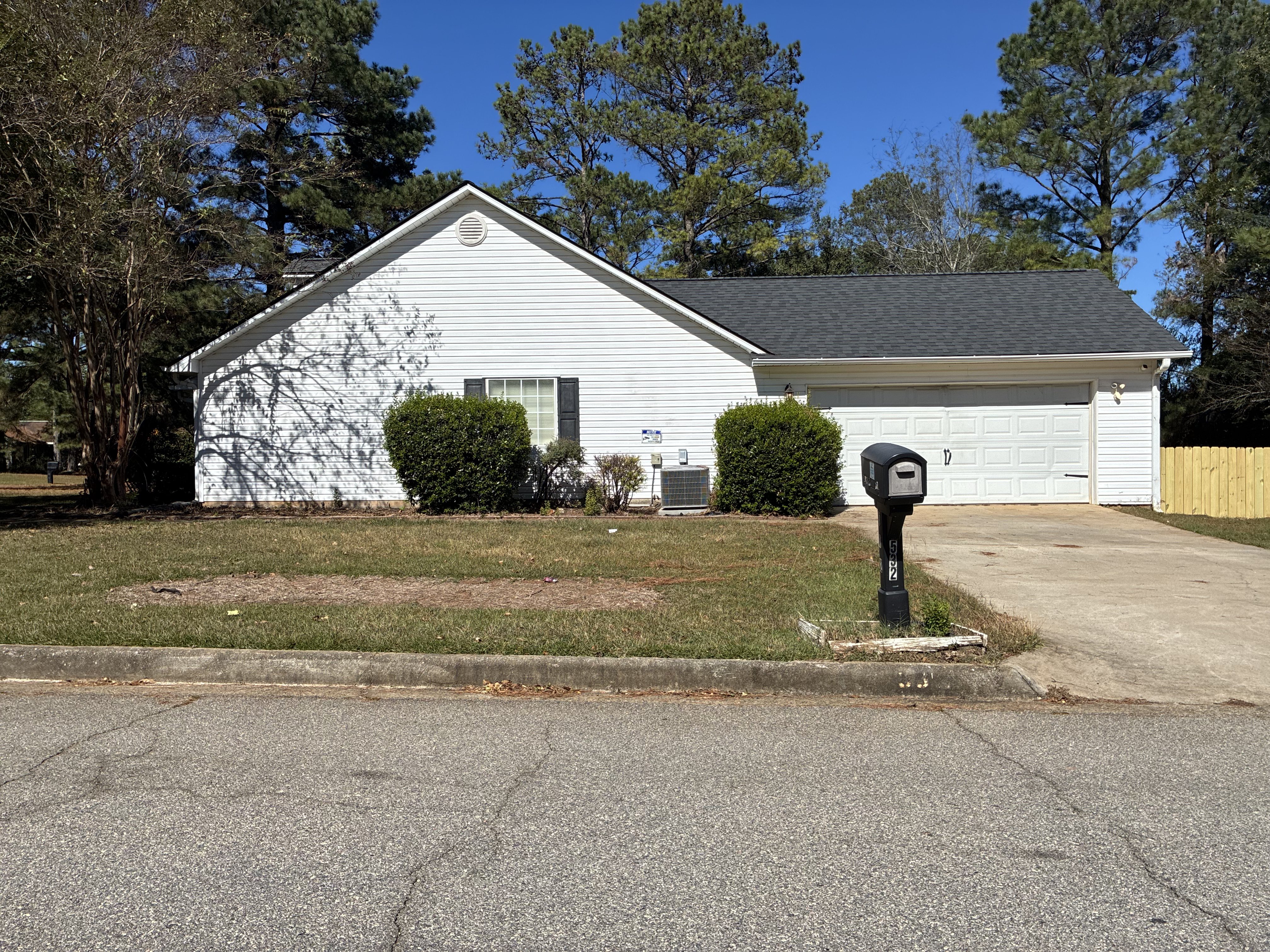 Photo 5 of 19 of 532 Loxley Dr, Warner Robins, GA