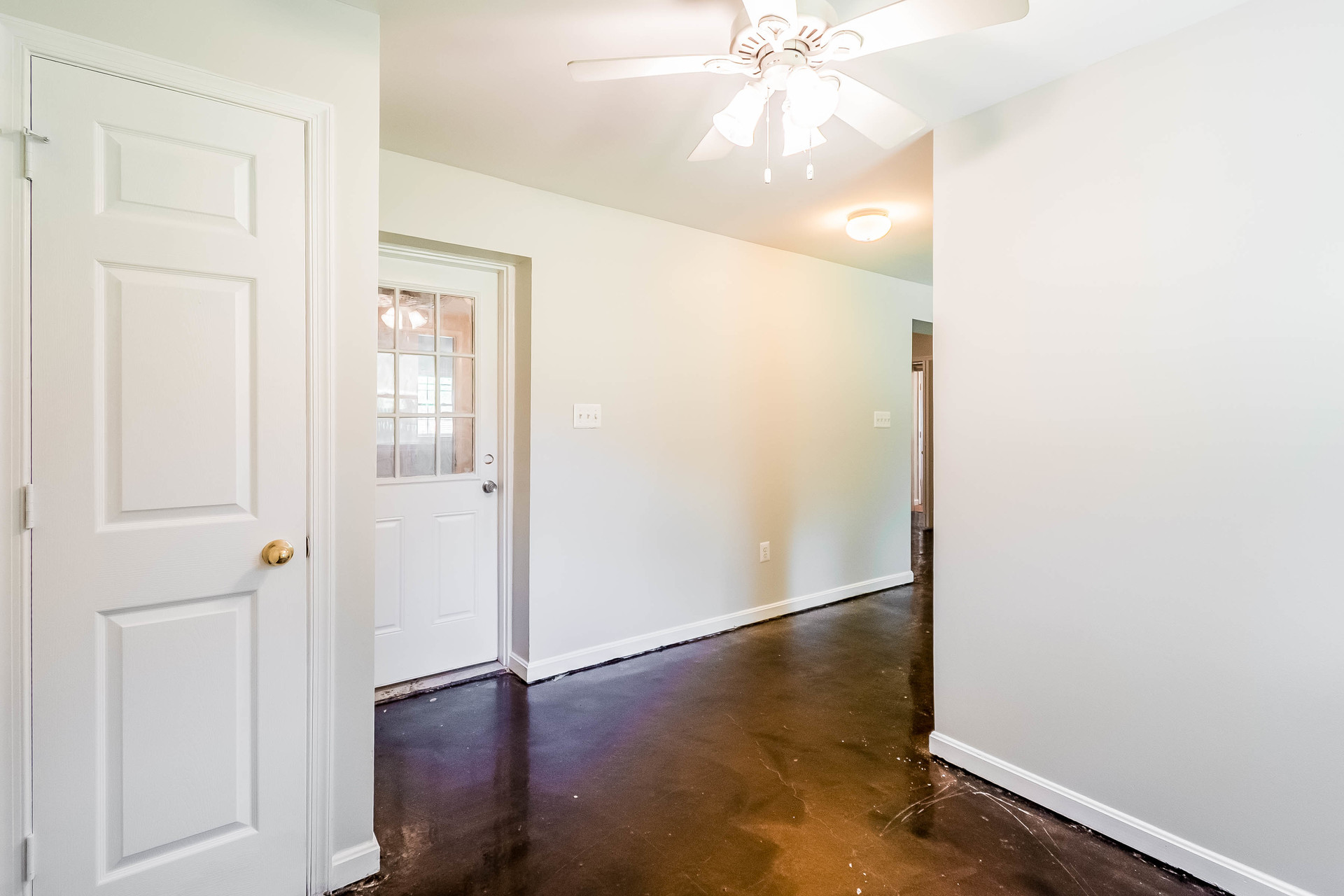 Photo 13 of 23 of 9206 Peabody St, Manassas, VA