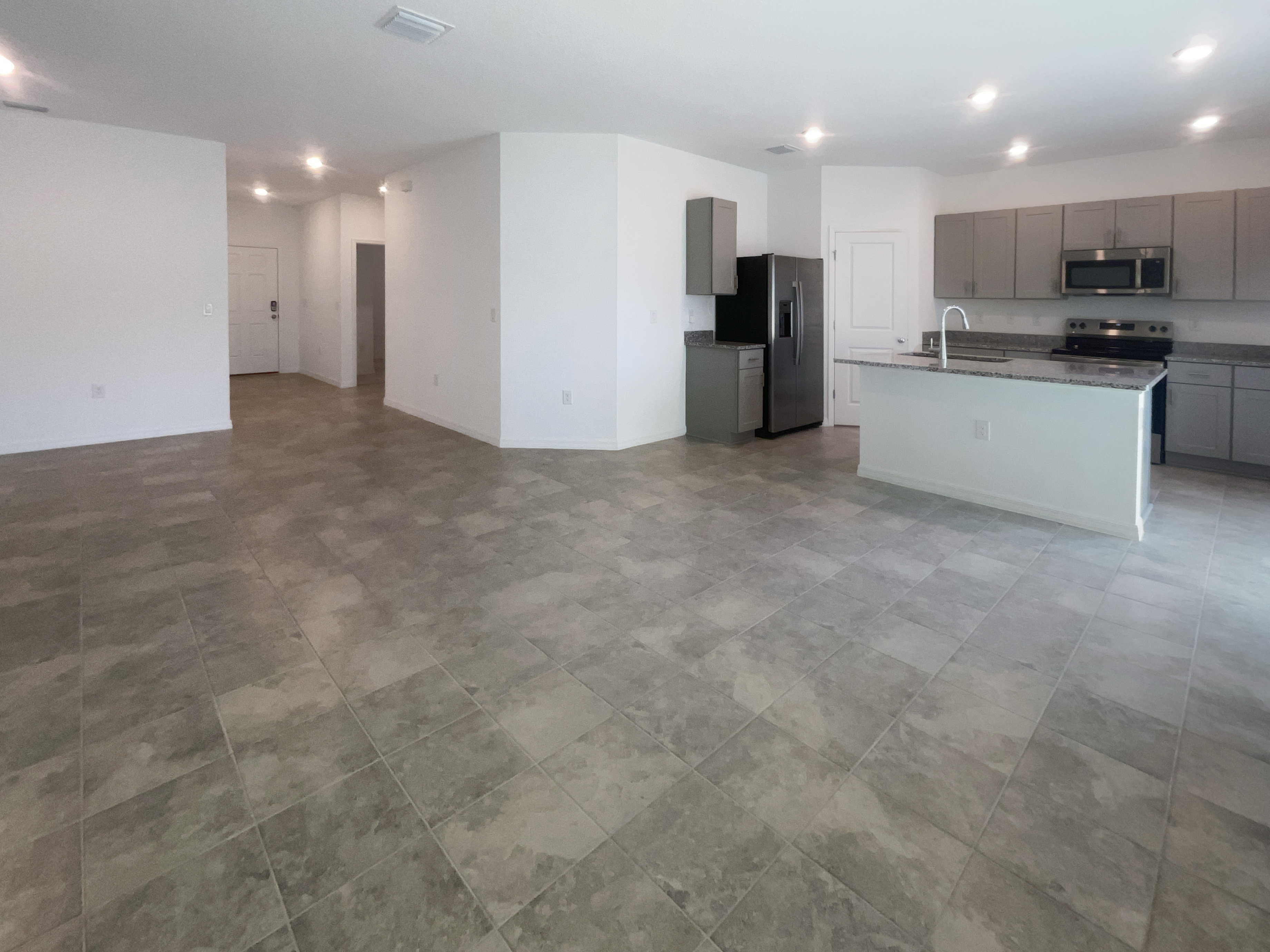 Photo 3 of 22 of 8513 Lilias Cir, Jacksonville, FL