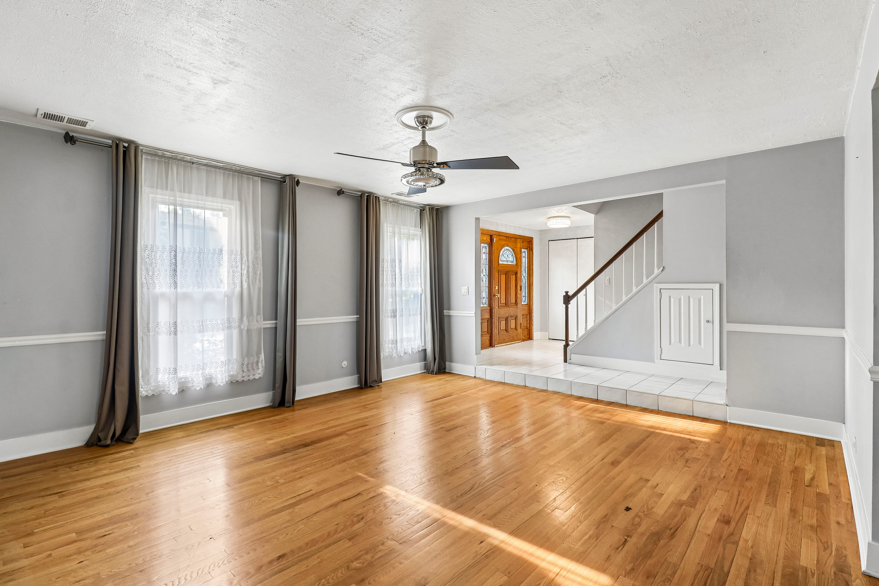 Photo 19 of 39 of 702 Buffalo Cir, Carol Stream, IL