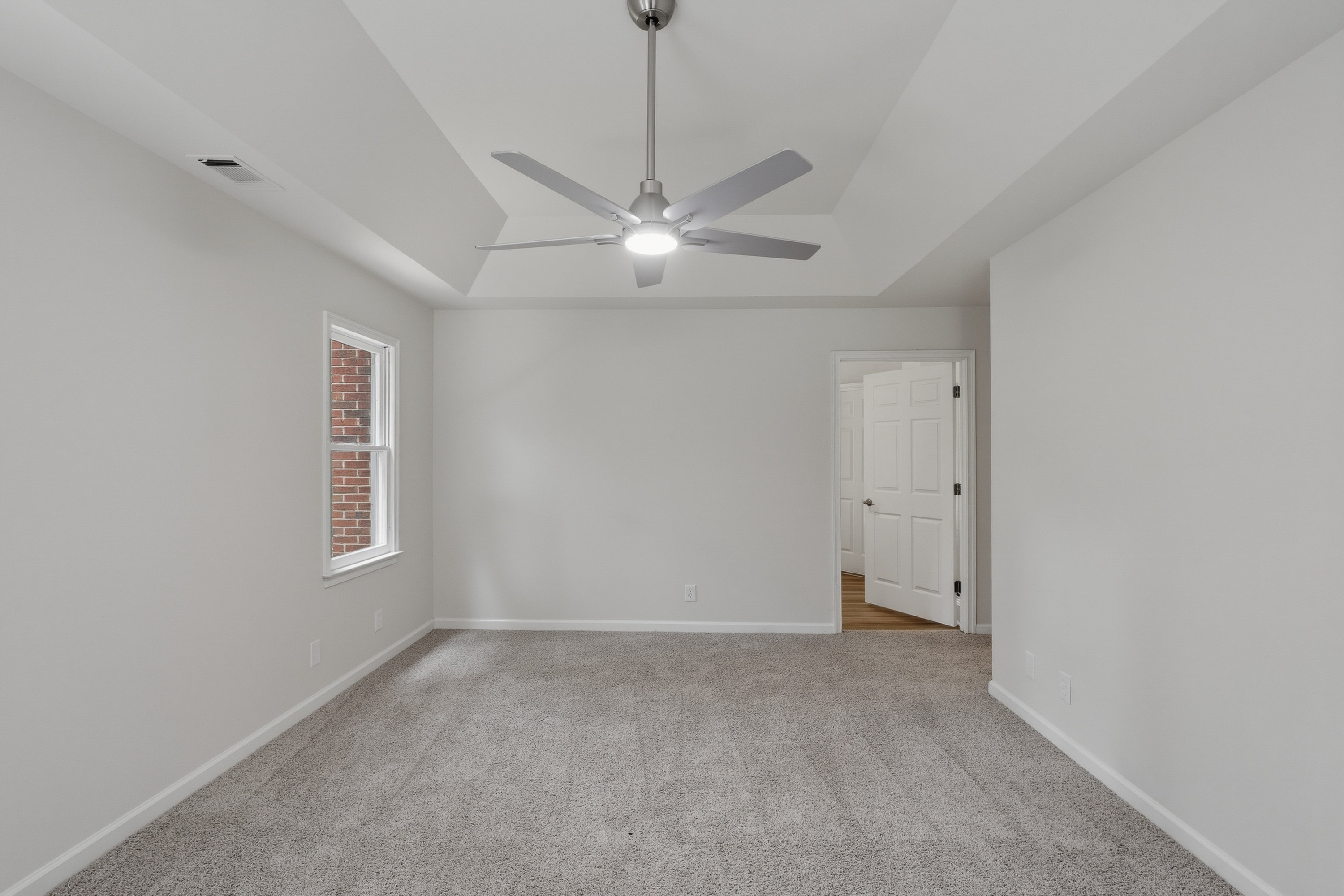 Photo 16 of 39 of 125 Yates Dr, Fayetteville, GA
