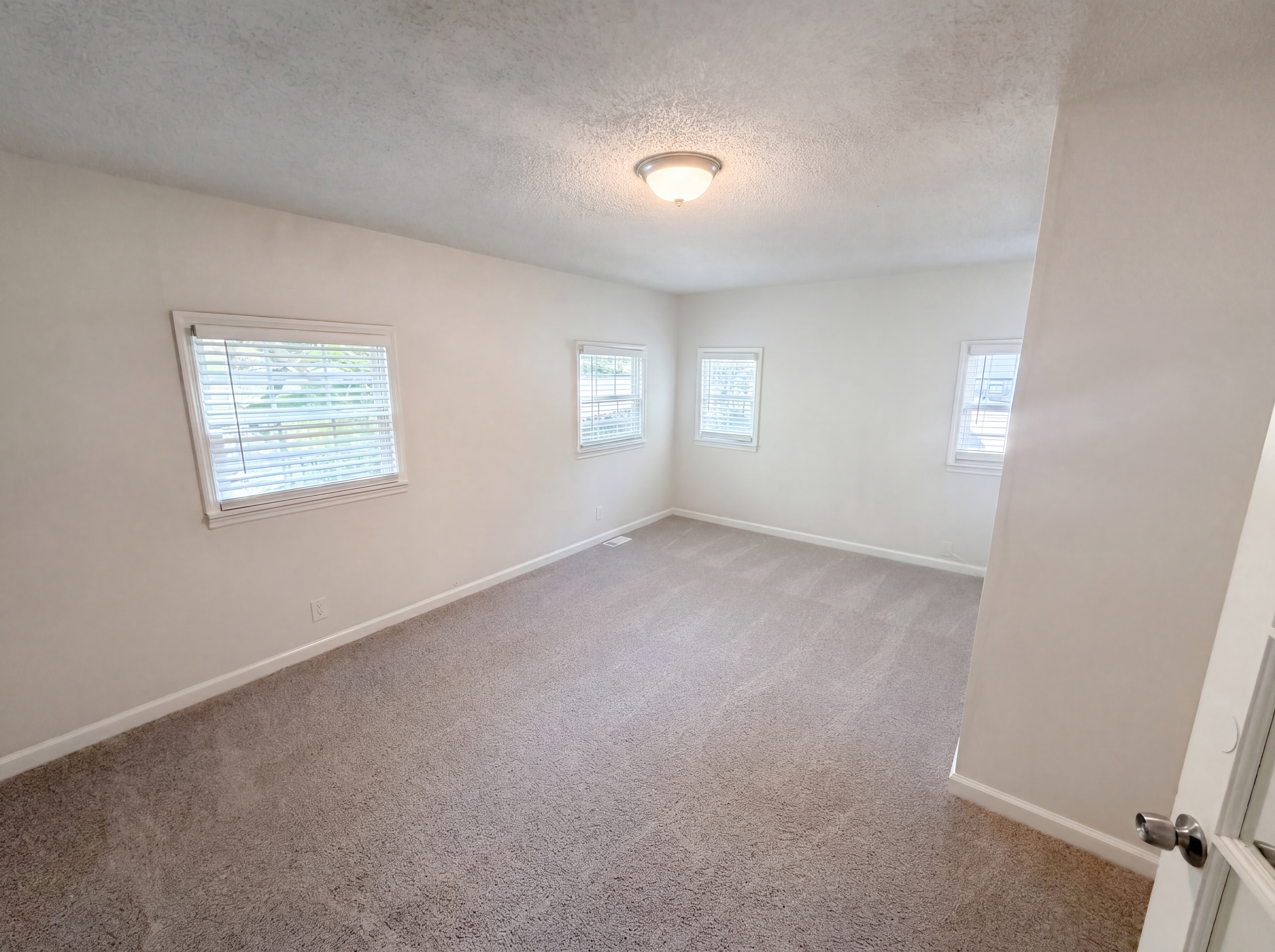 Photo 4 of 22 of 3000 Wilkes Plantation Way, Douglasville, GA