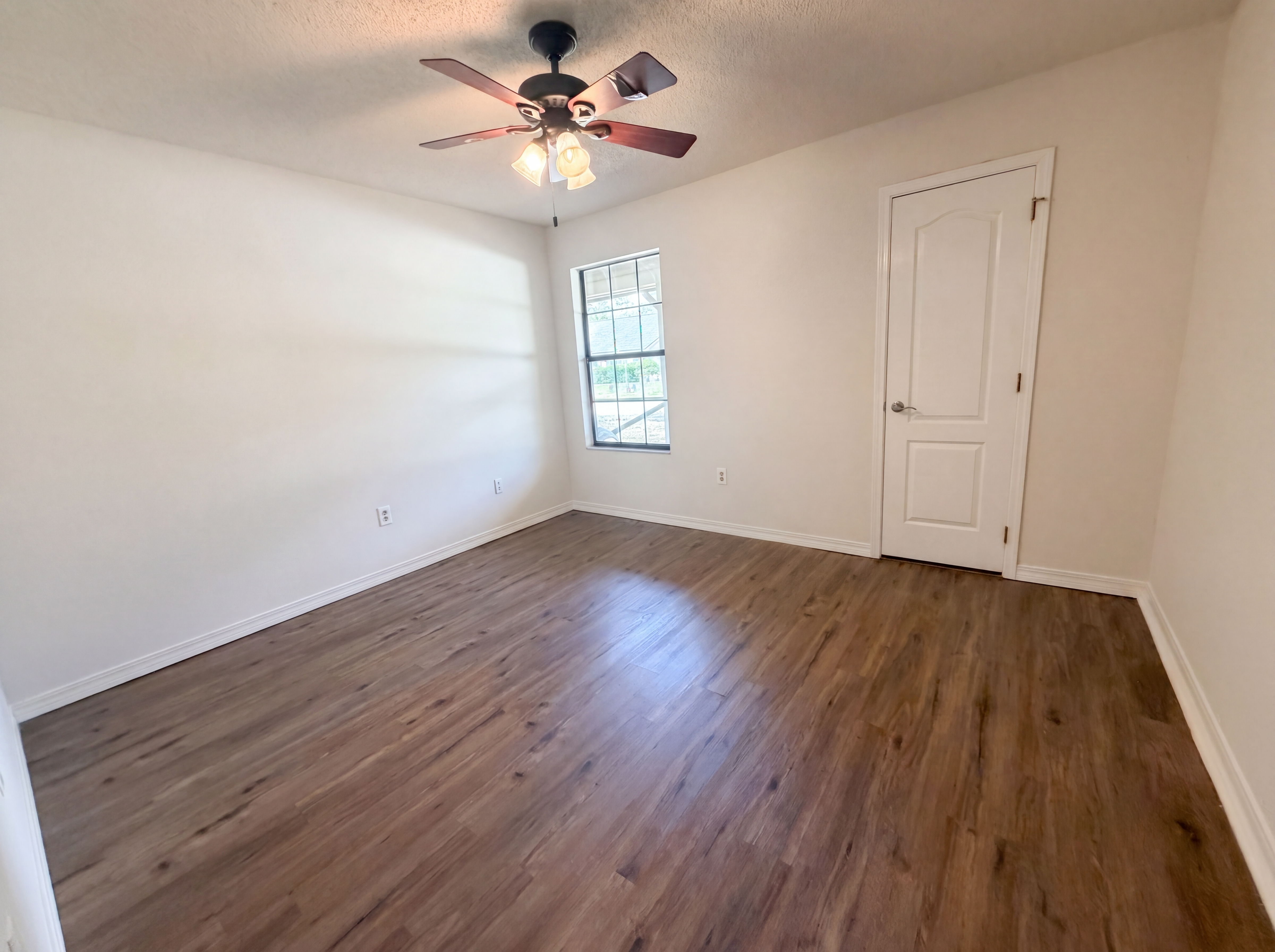 Photo 12 of 20 of 3160 Bridgeview Dr, Jacksonville, FL