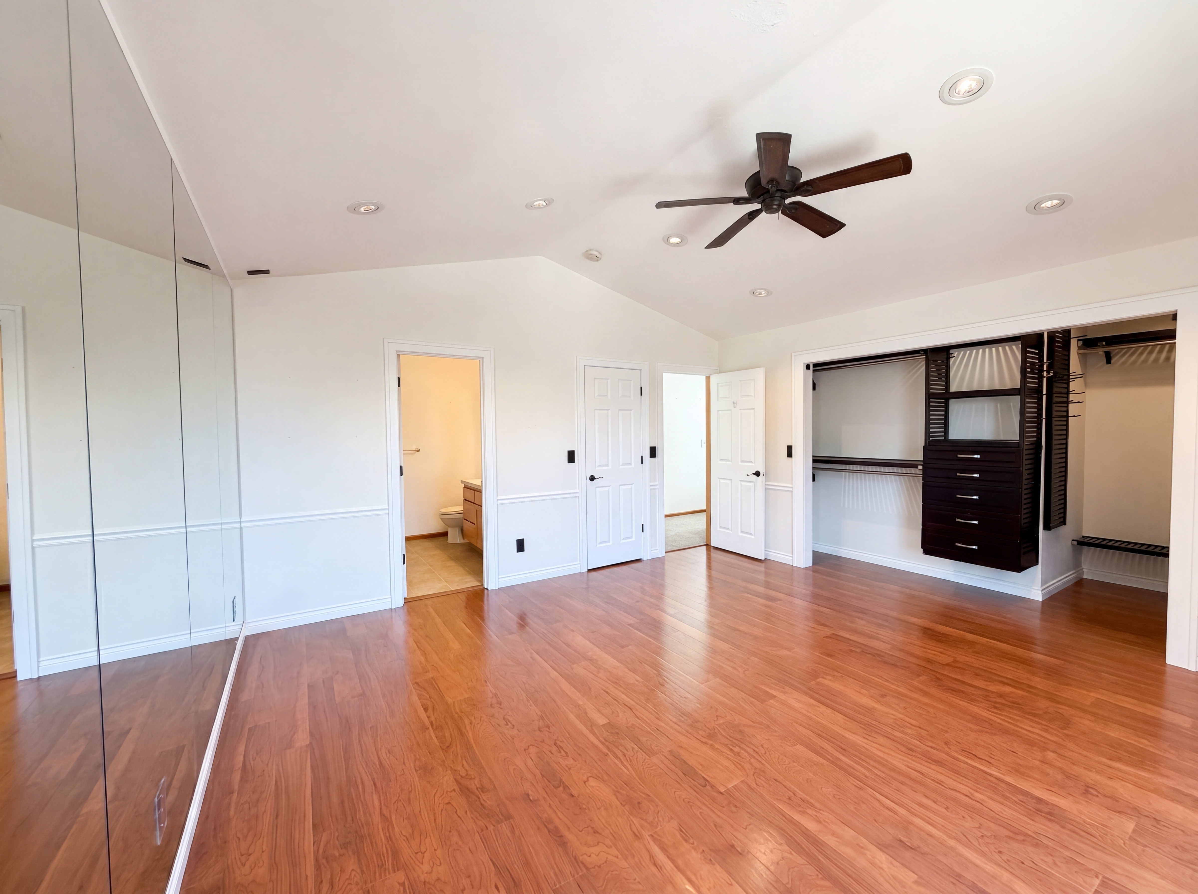 Photo 4 of 20 of 3344 Oakcrest Dr, Forest Grove, OR