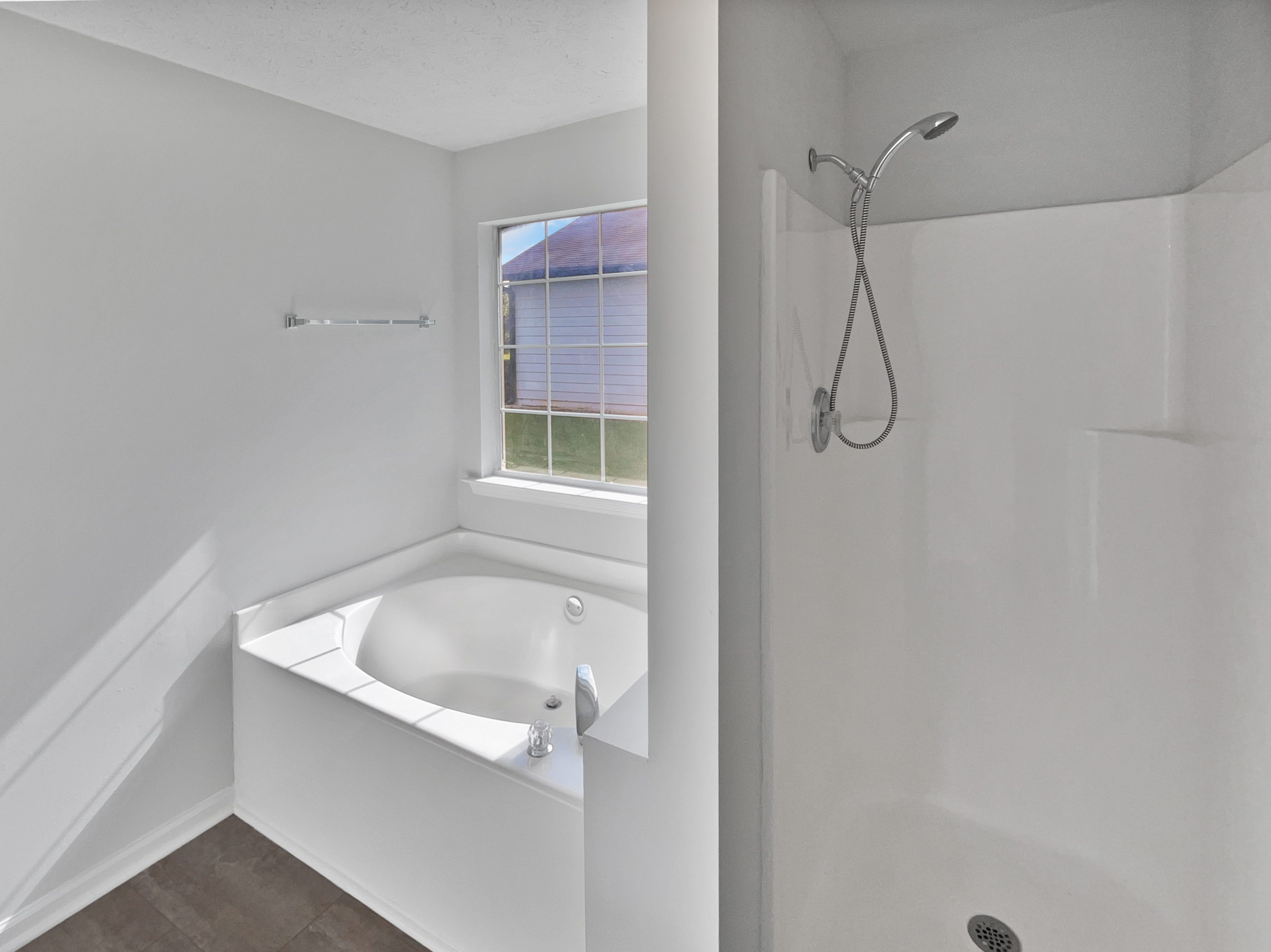 Photo 9 of 25 of 834 Pine Shoals Ct, Atlanta, GA