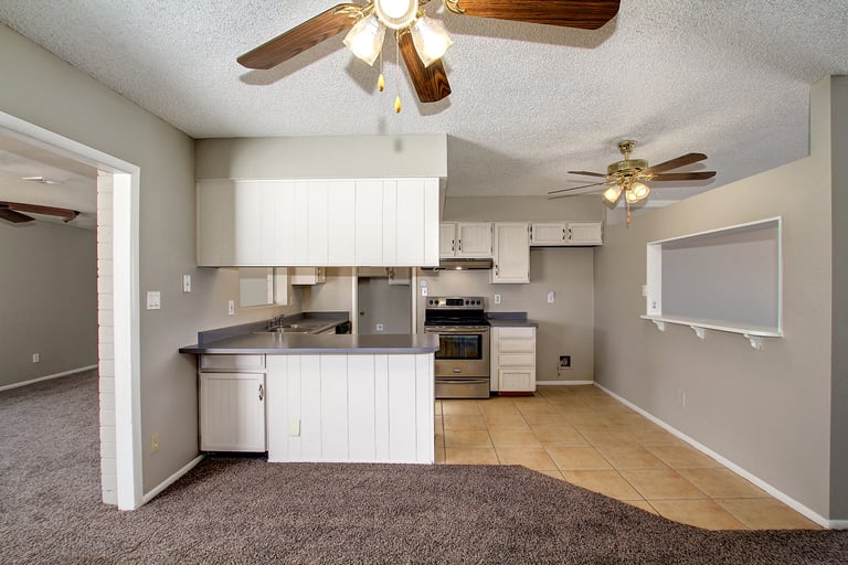 Photo 3 of 25 - 2310 E Chicago St, Chandler, AZ 85225