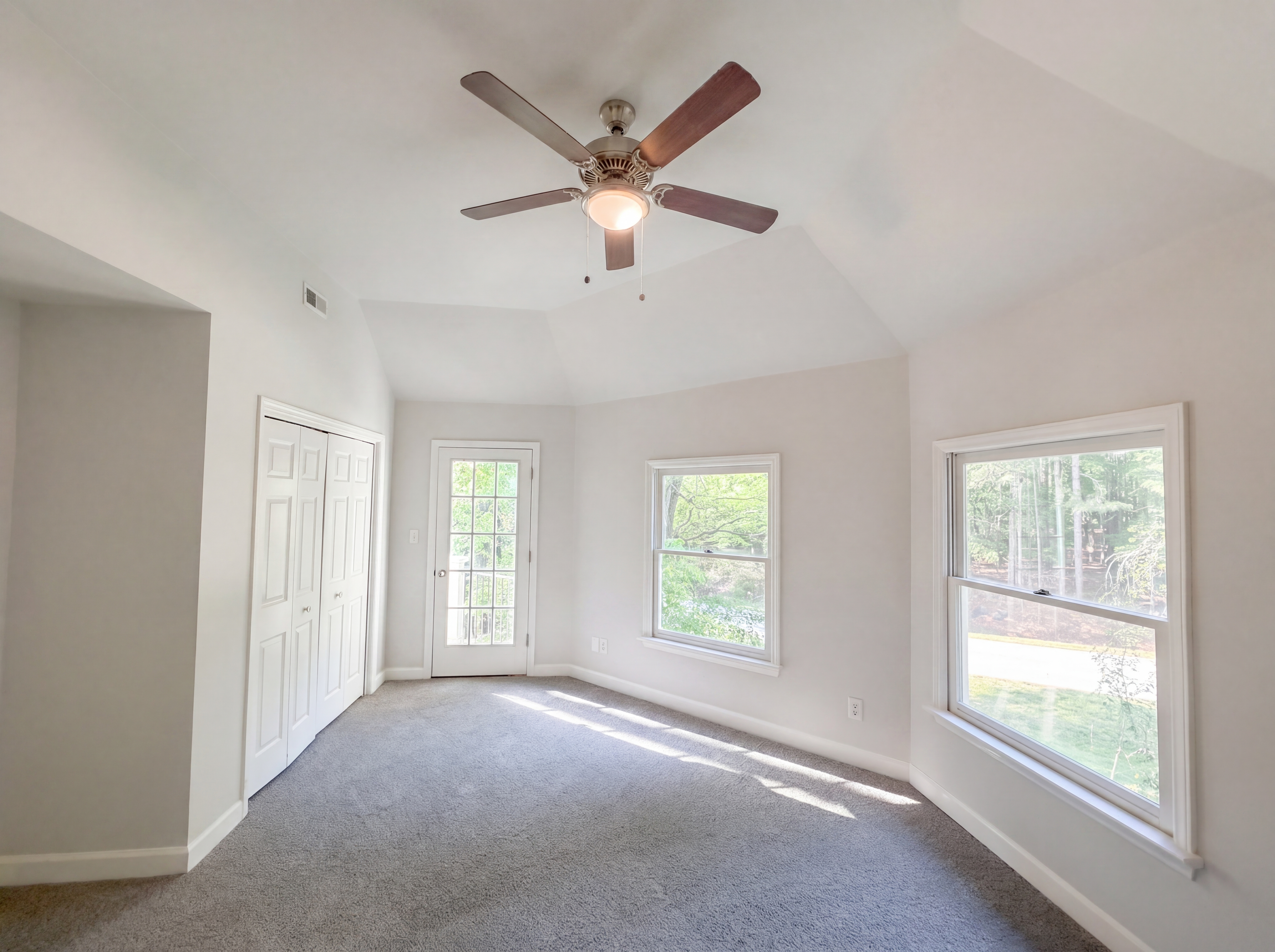 Photo 11 of 16 of 6104 Crupper Ct, Raleigh, NC